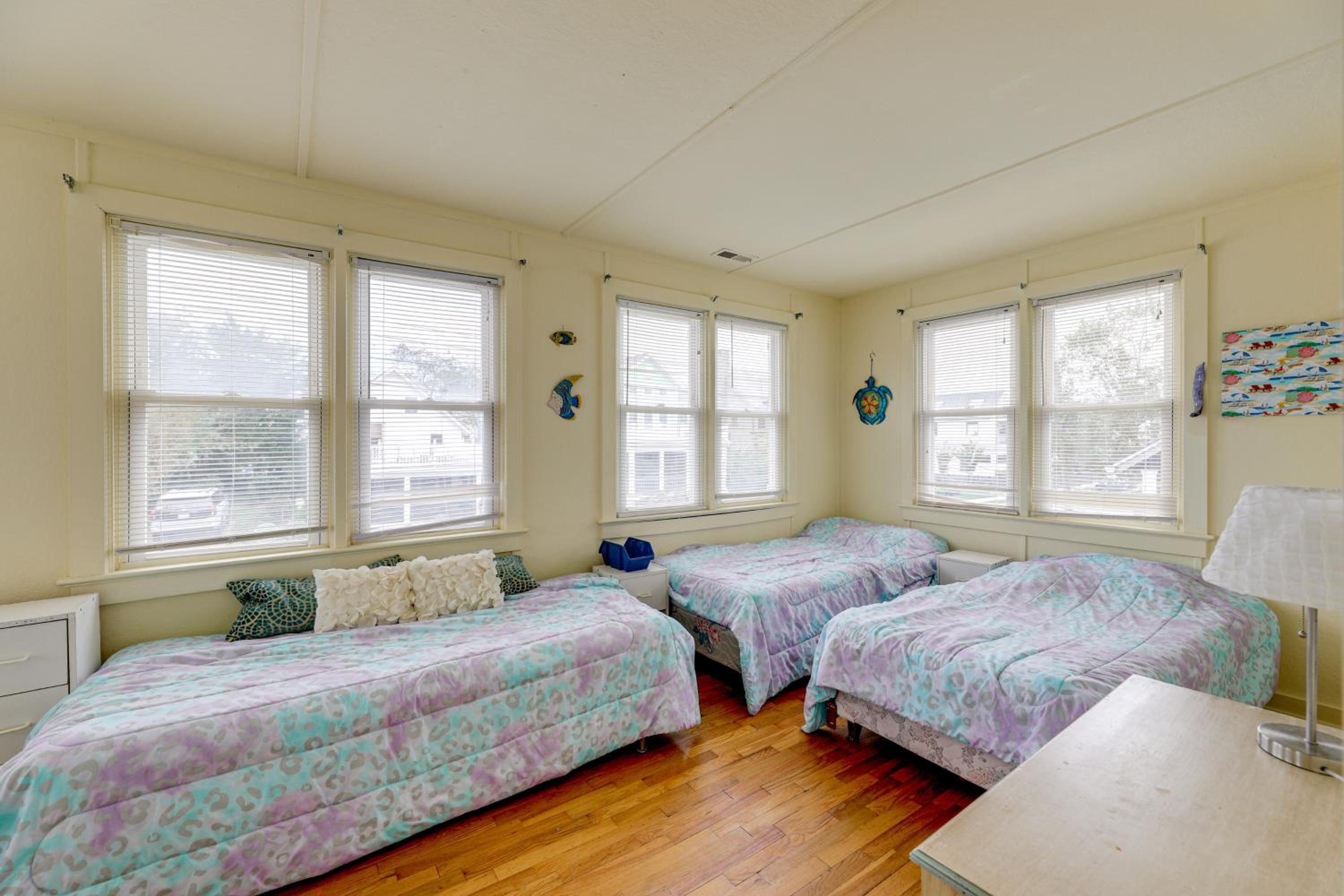 Steps to Rehoboth Beach Spacious Family Home!