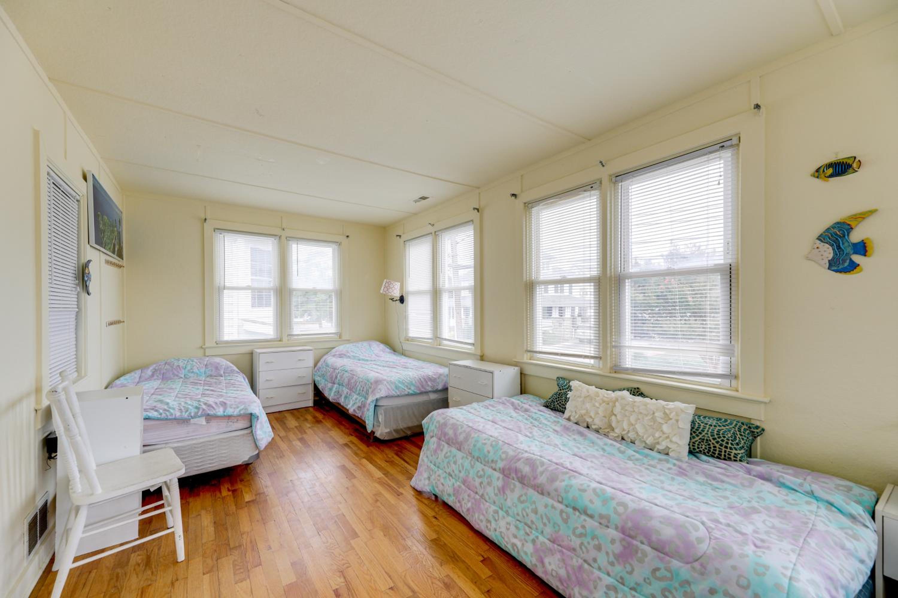 Steps to Rehoboth Beach Spacious Family Home!