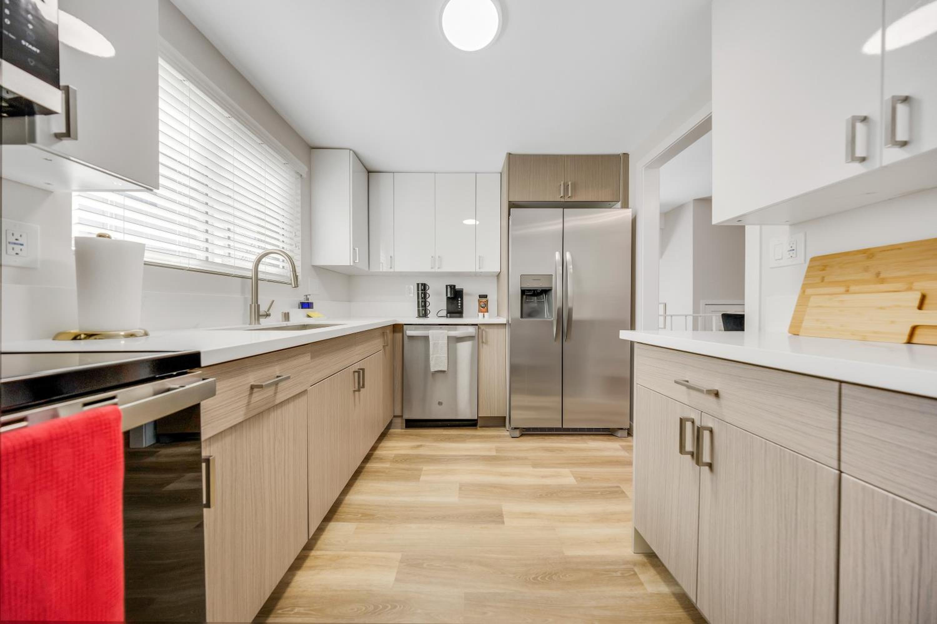 Oneluxstay 3BR Home Near the Beach