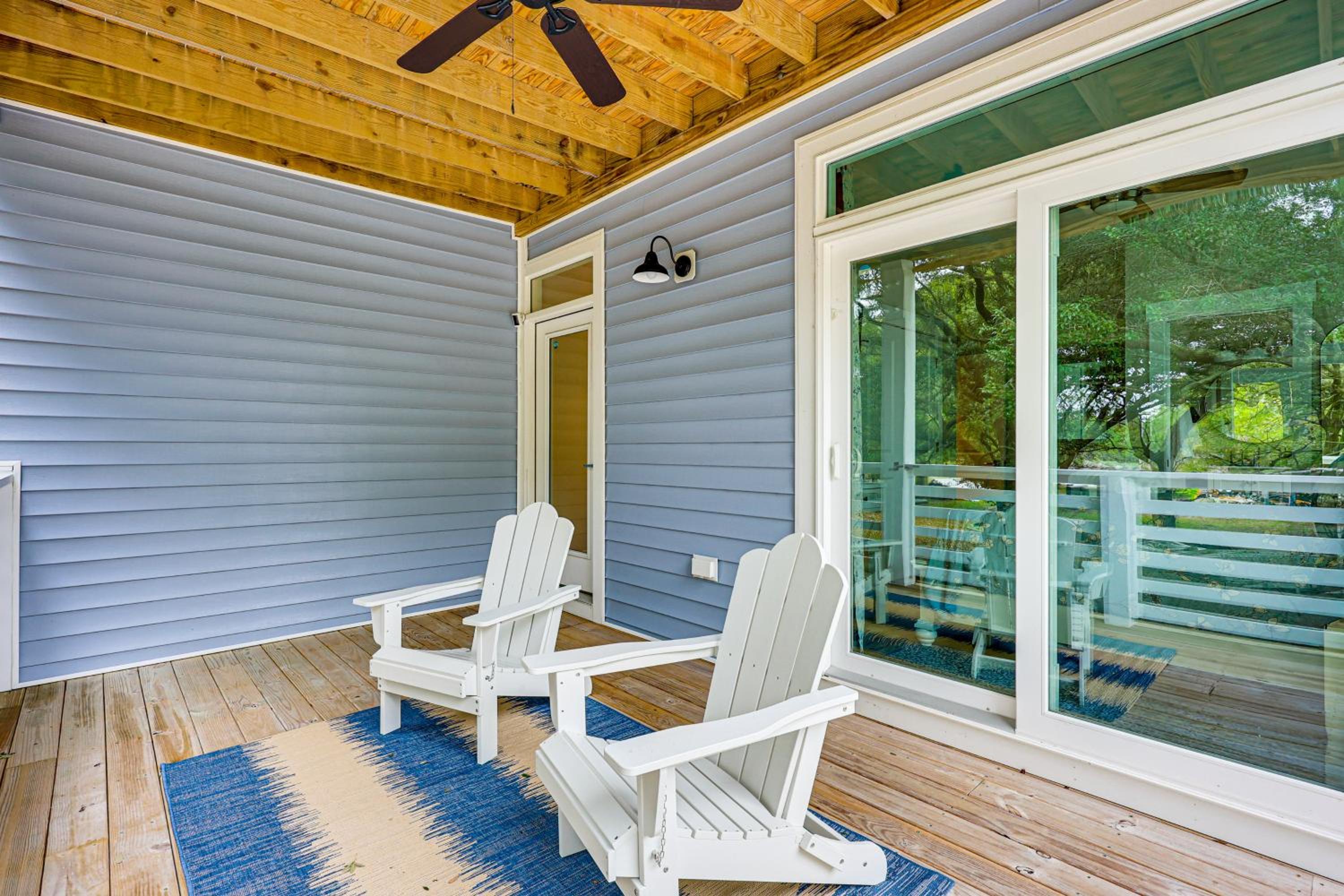 2 Mi to Boardwalk! Coastal Carolina Beach Hideaway