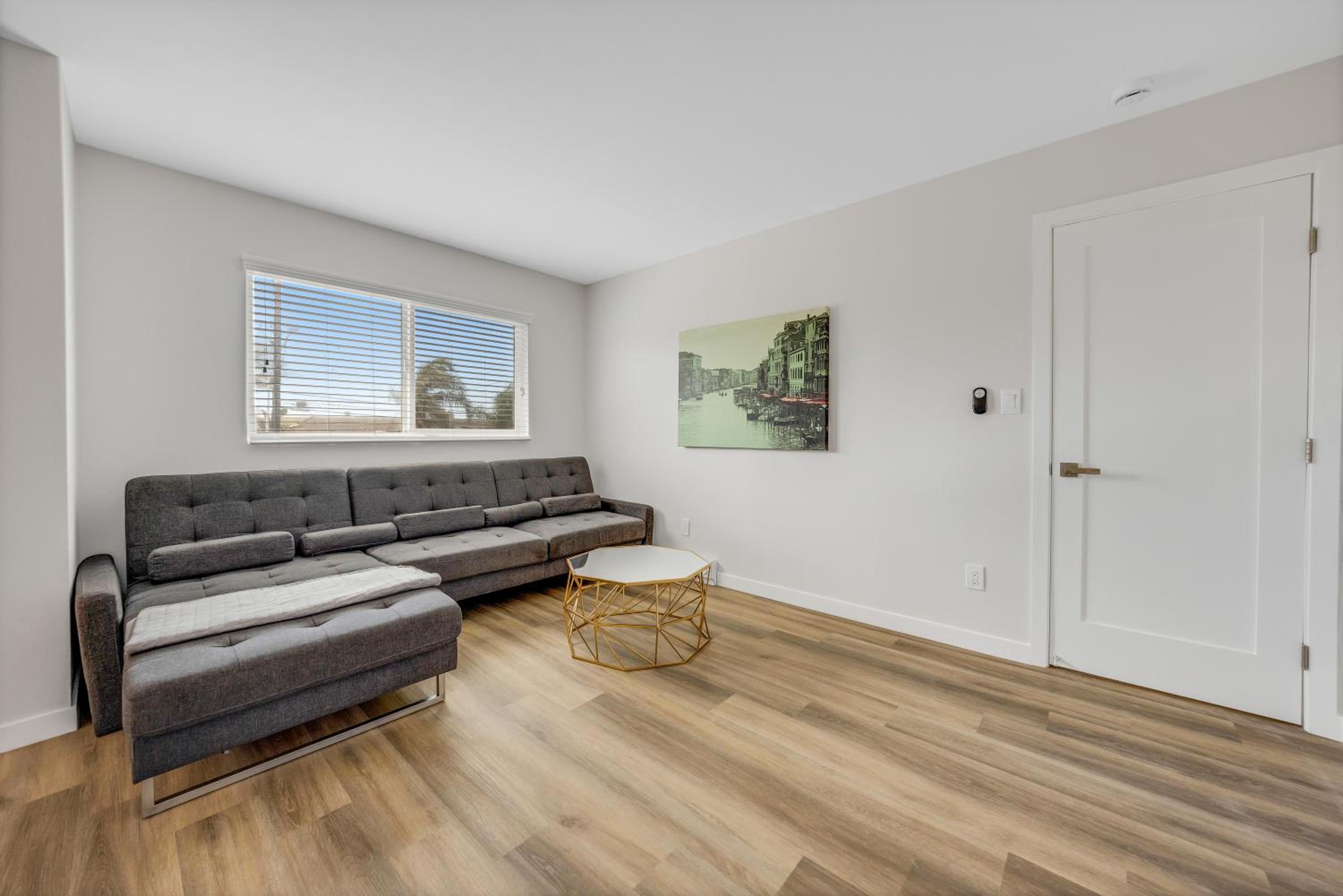 Oneluxstay 3BR Home Near the Beach