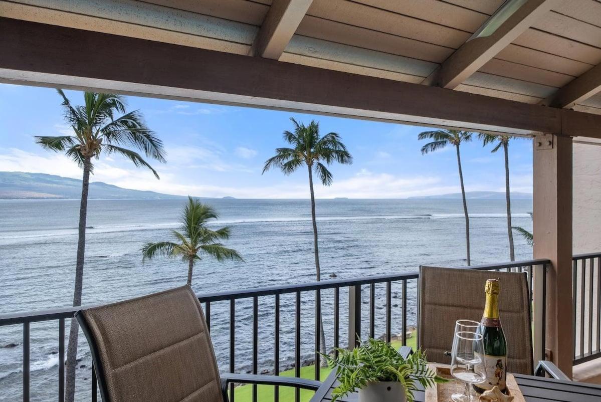 Lauloa 403 · LOA 403 Fully Remodeled Direct Oceanfront 2BD