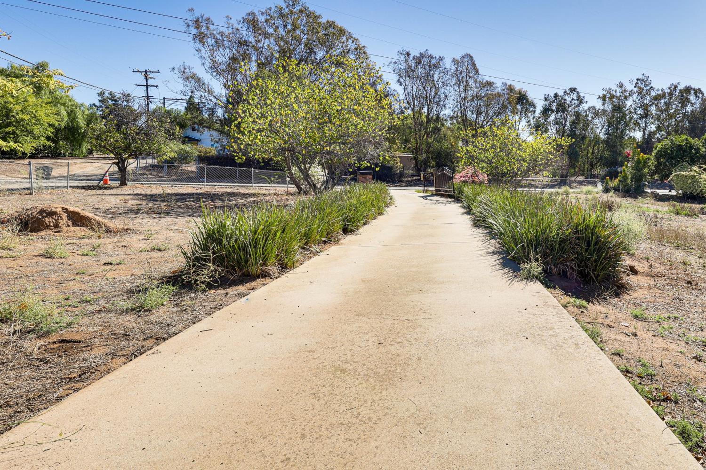 Hike, Sip and Explore Couples Retreat in Fallbrook