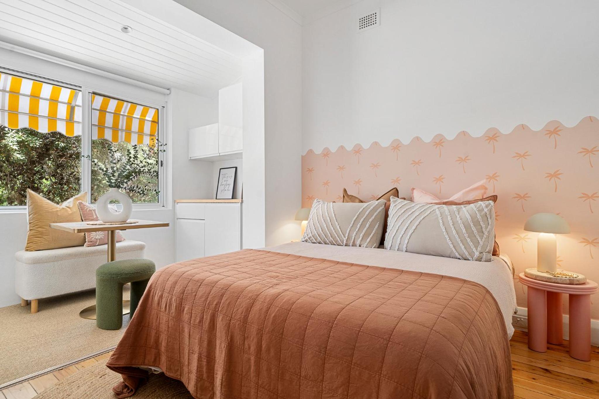 Belles Bondi Beach Apartments - 1 and 2 Bedroom Stays - 500m to beach