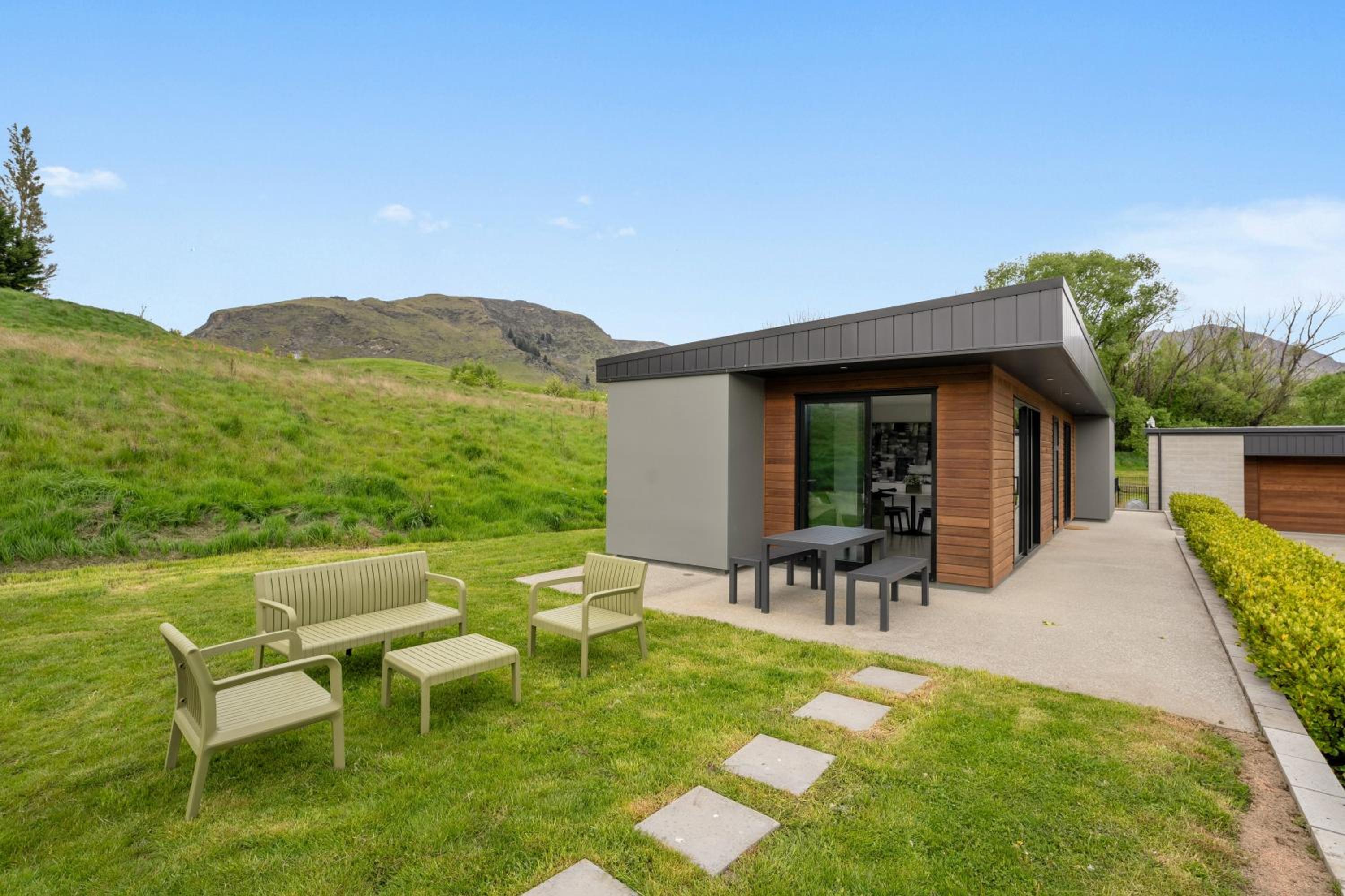 Luxury Coronet Residence