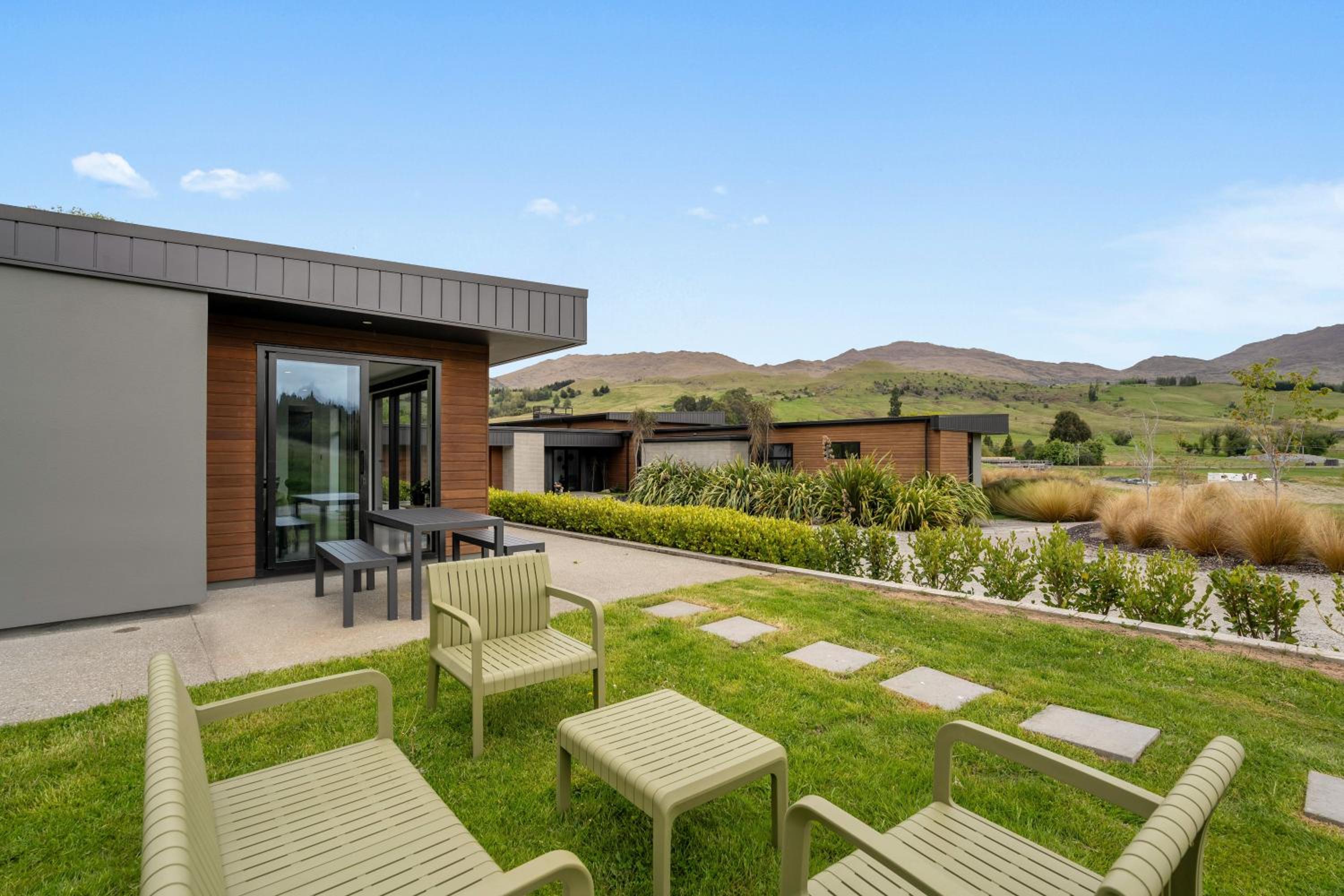 Luxury Coronet Residence