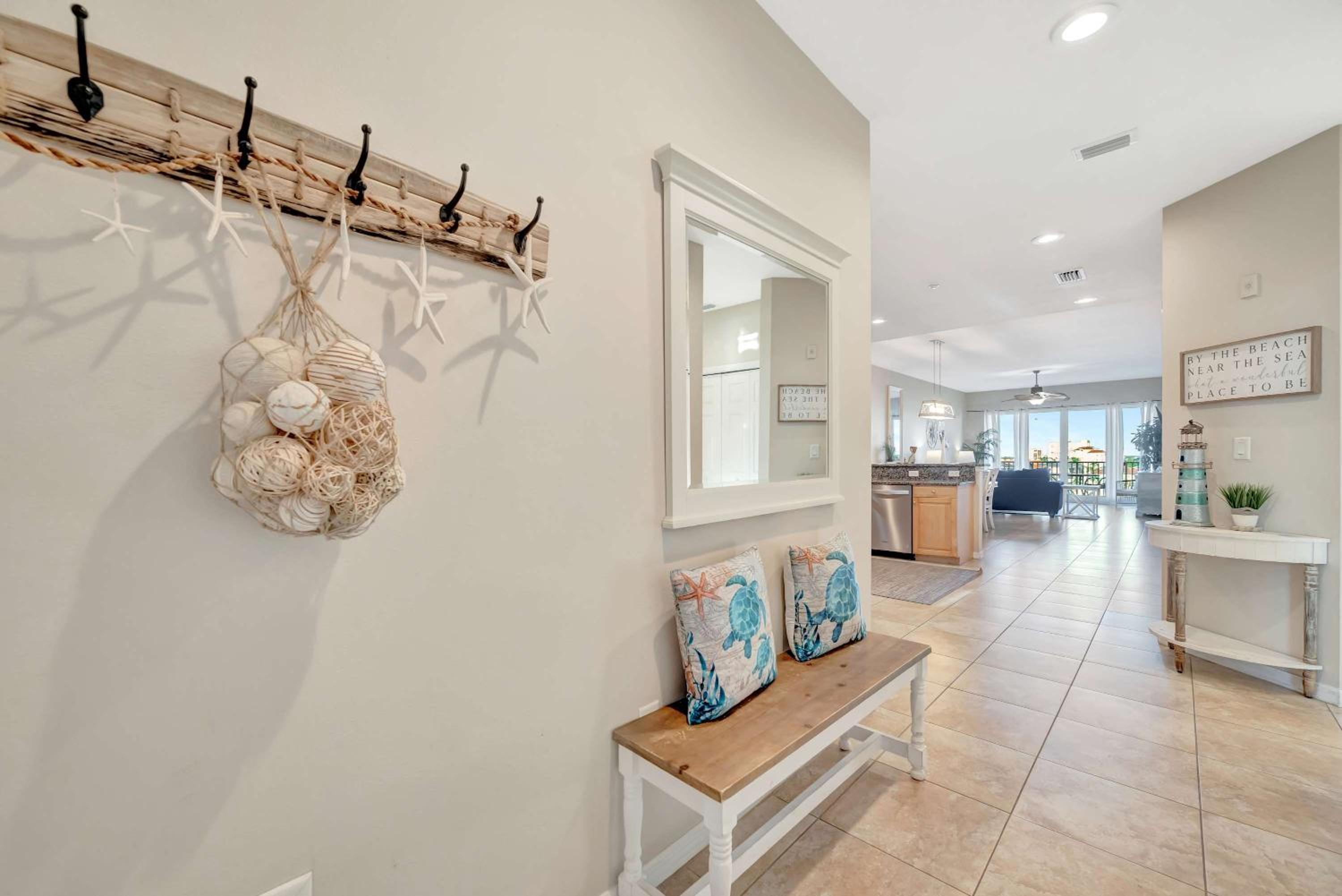 Waterfront 3B Balcony Hot Tub & Pool near Beach