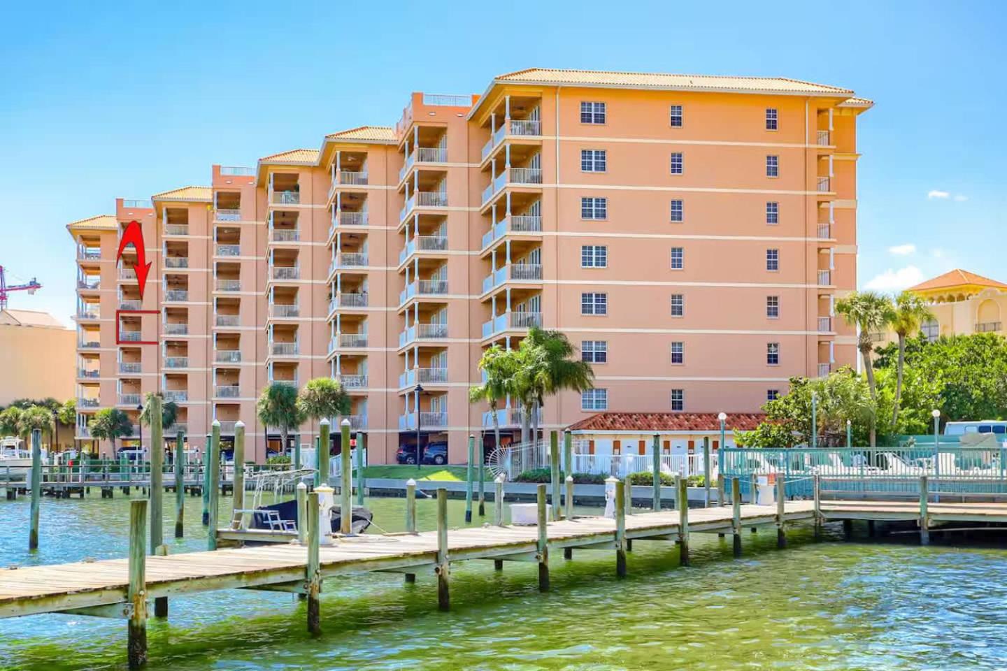 Waterfront 3B Balcony Hot Tub & Pool near Beach