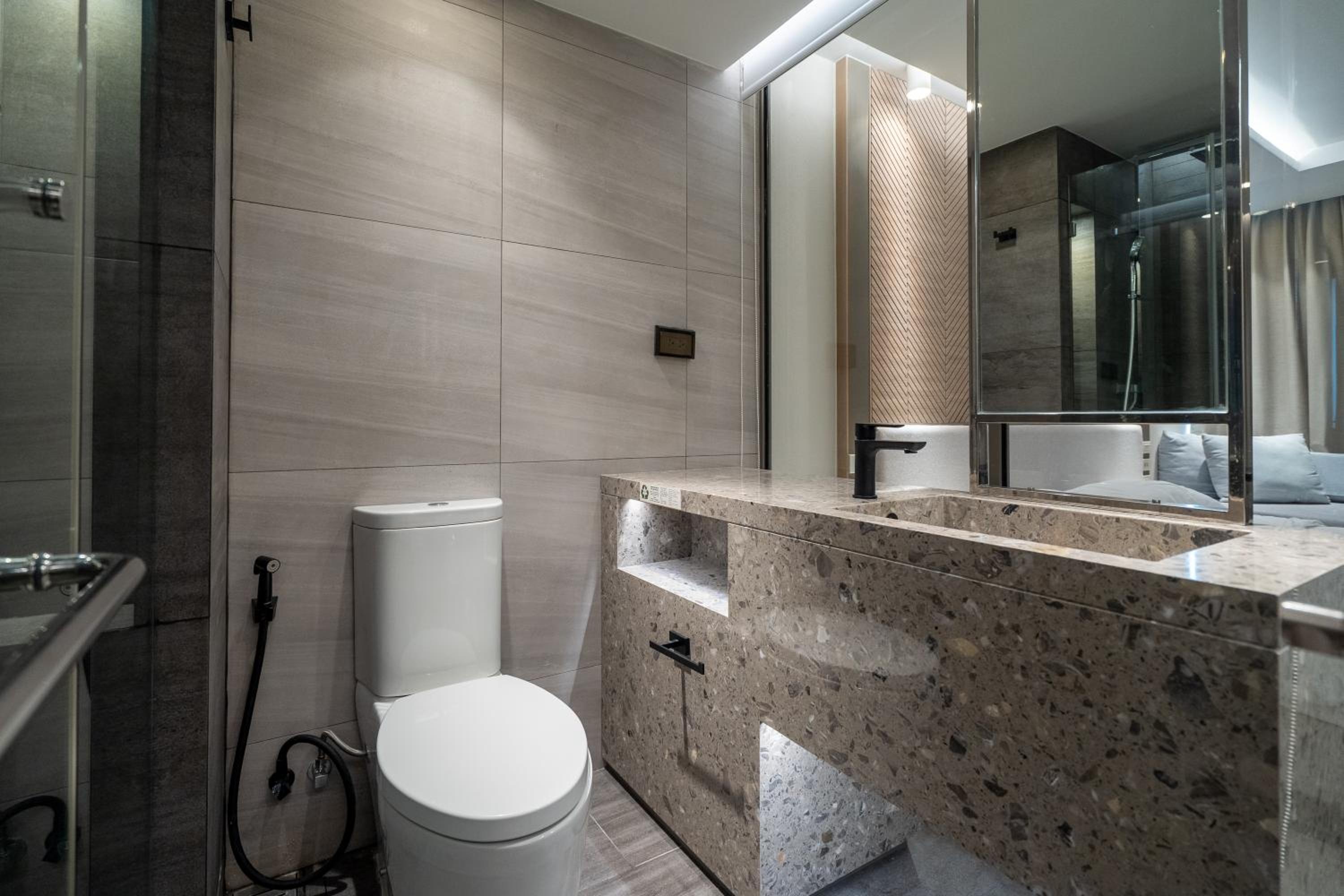 Bluphere Residence by Prop Hopper