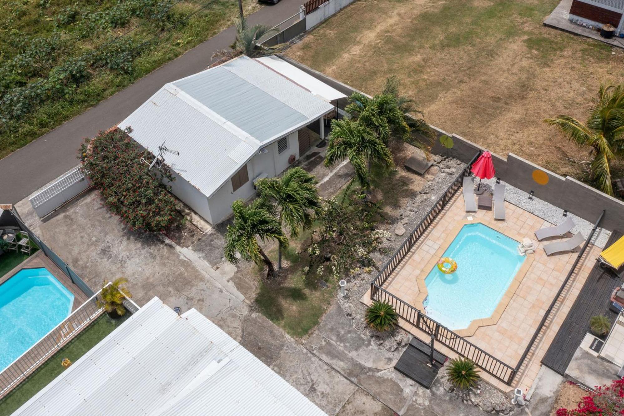 OFFRE NOËL ! CASA LYDIE Évasion créole avec piscine