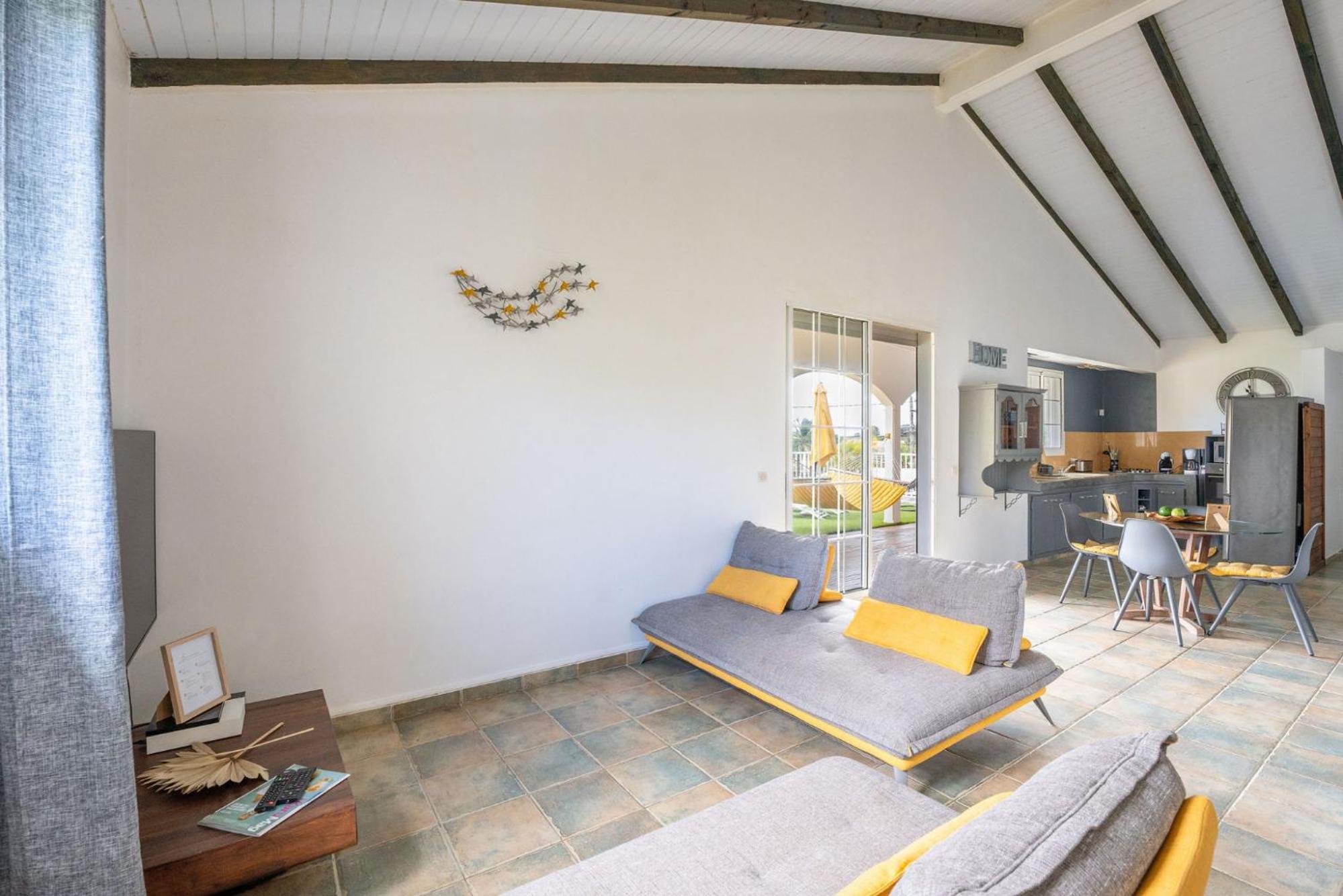 OFFRE NOËL ! CASA LYDIE Évasion créole avec piscine