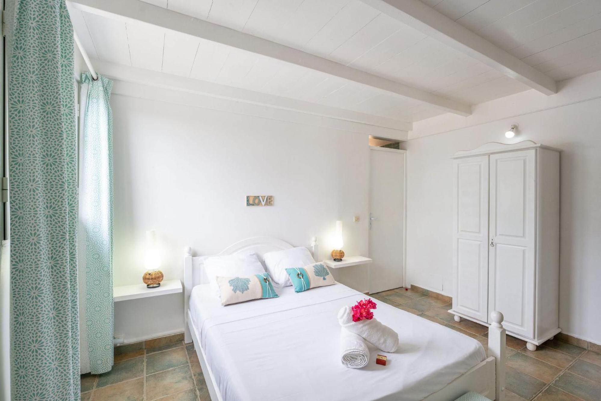 OFFRE NOËL ! CASA LYDIE Évasion créole avec piscine