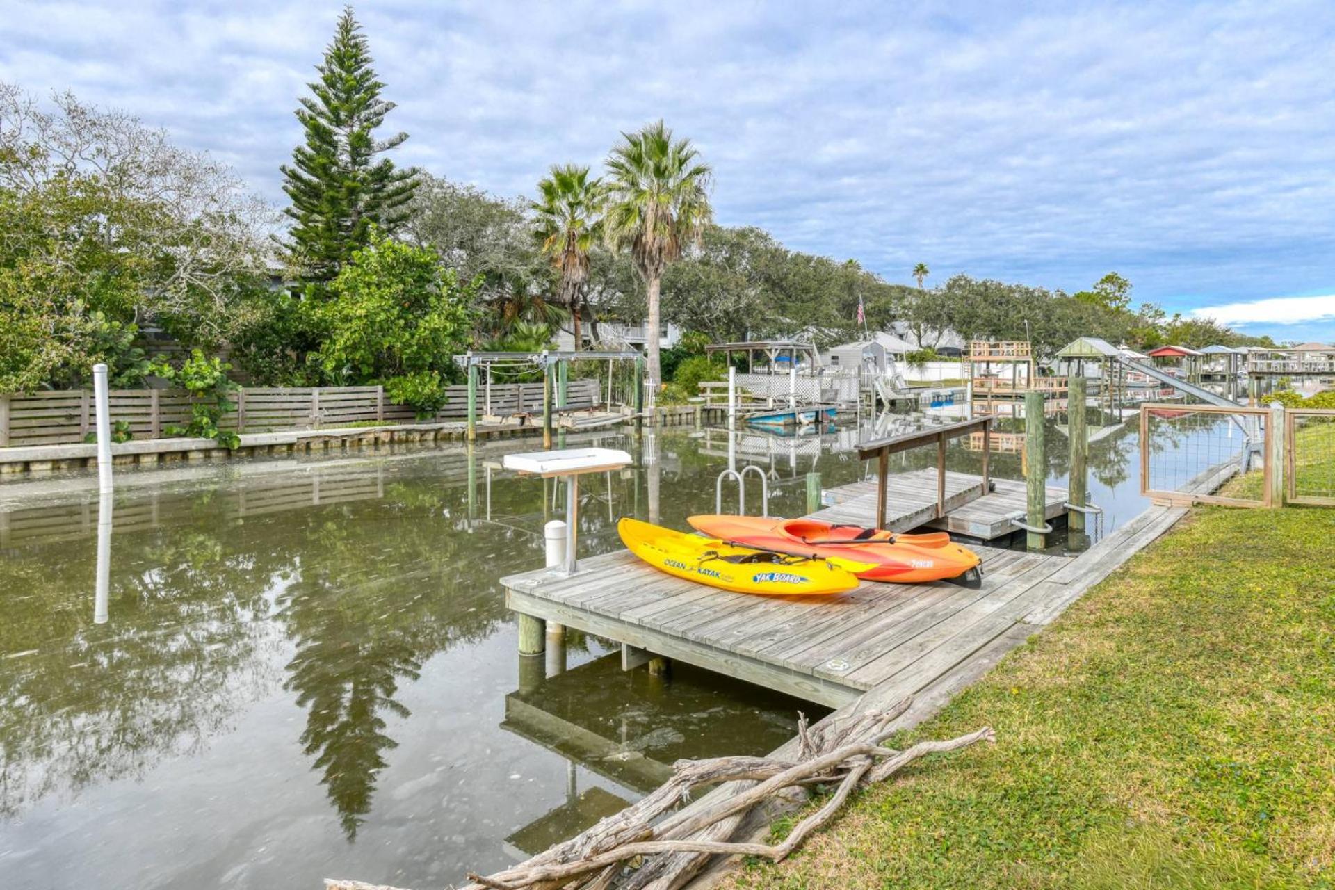 Riverside Paradise