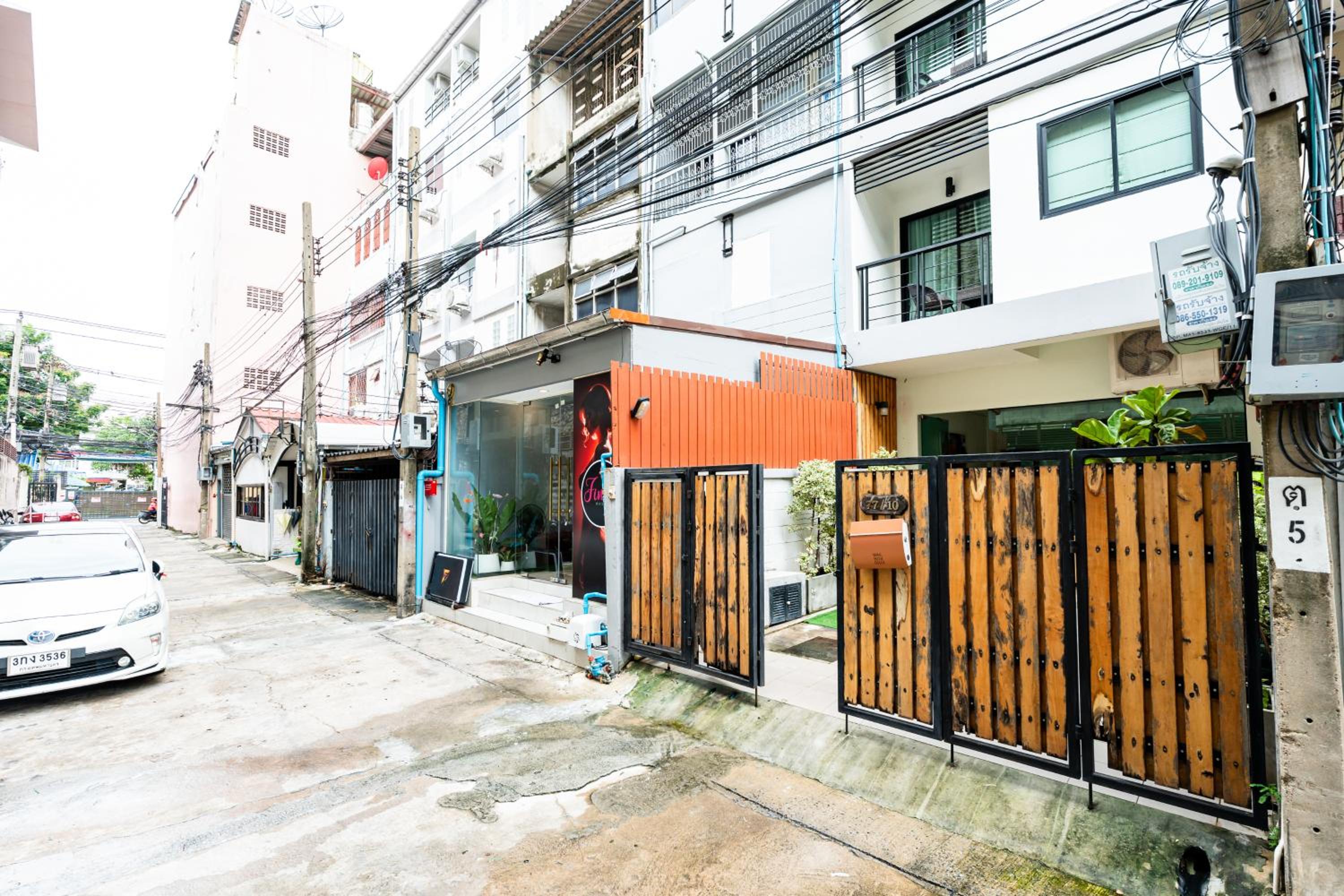 XX YON INN - Sukhumvit 4 BTS NANA
