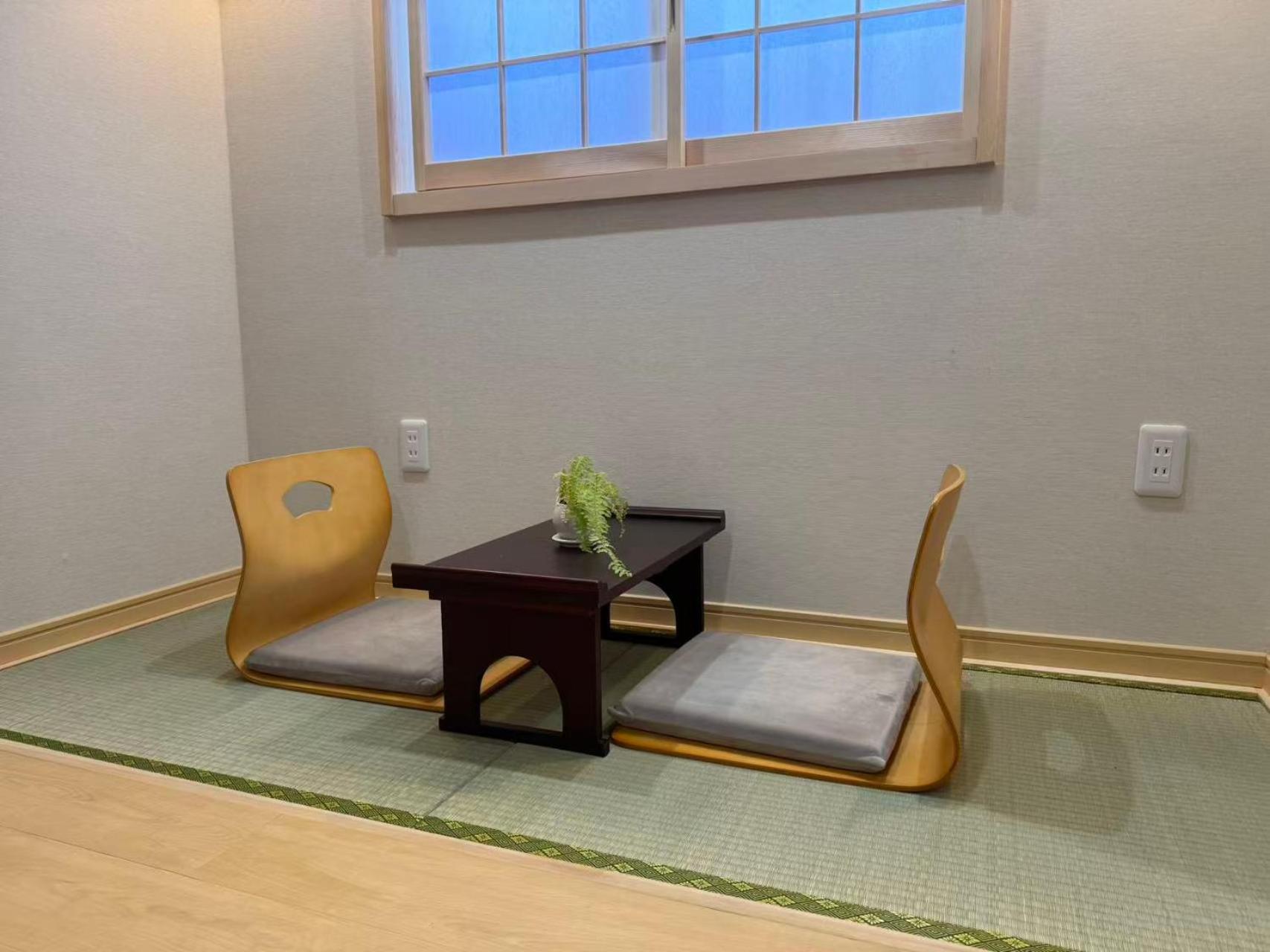 申庭秀月