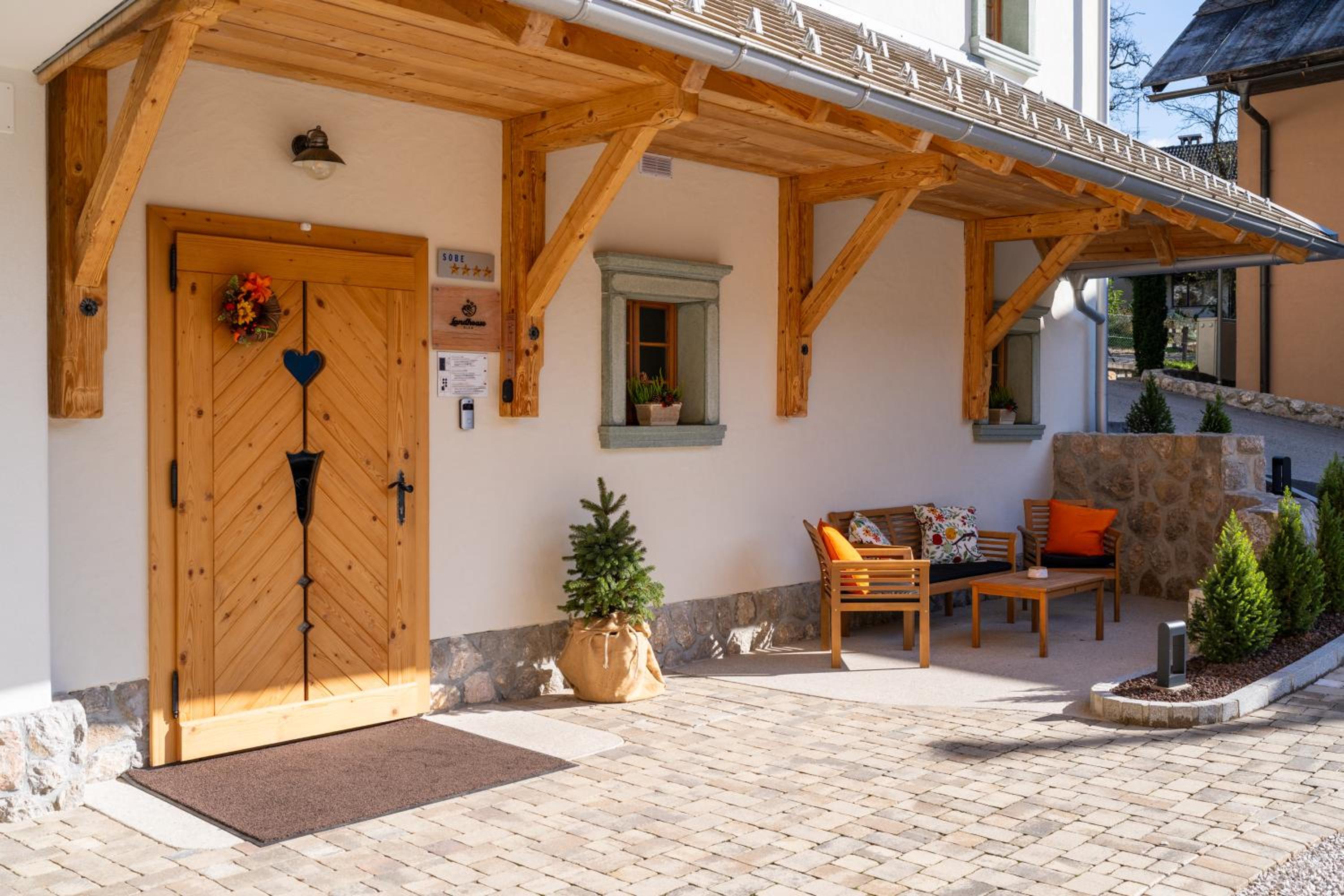Landhouse Bled