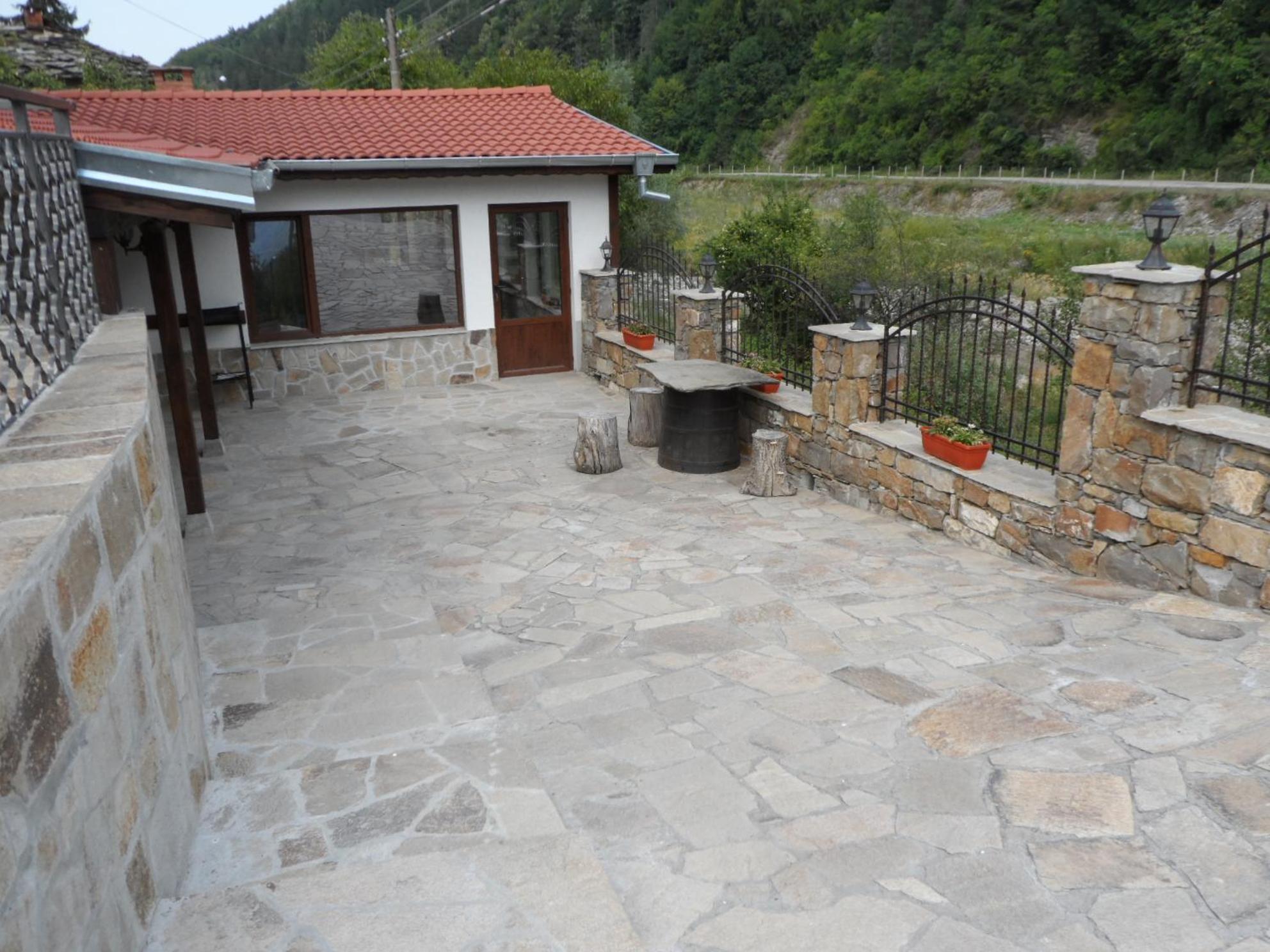 Photo 46