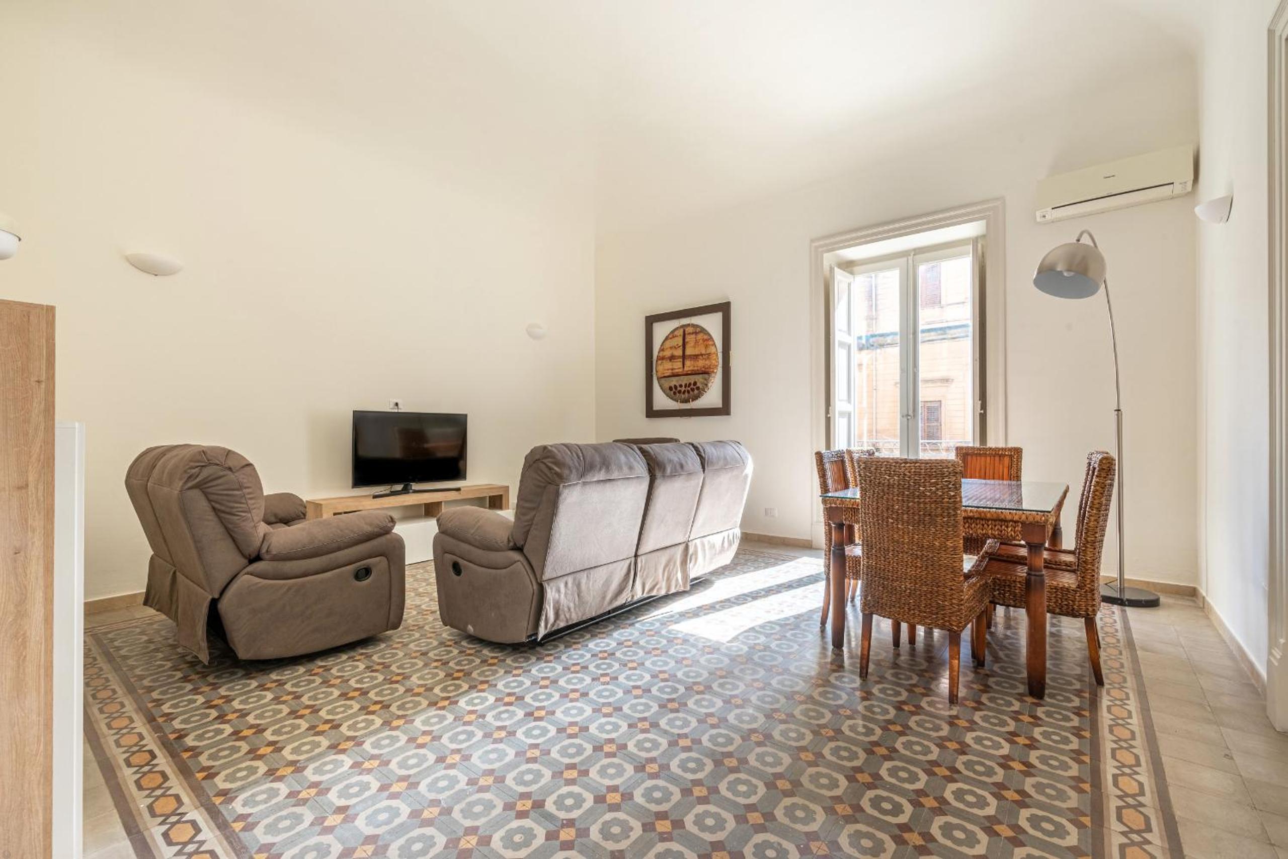 Central City Apartment by Wonderful Italy