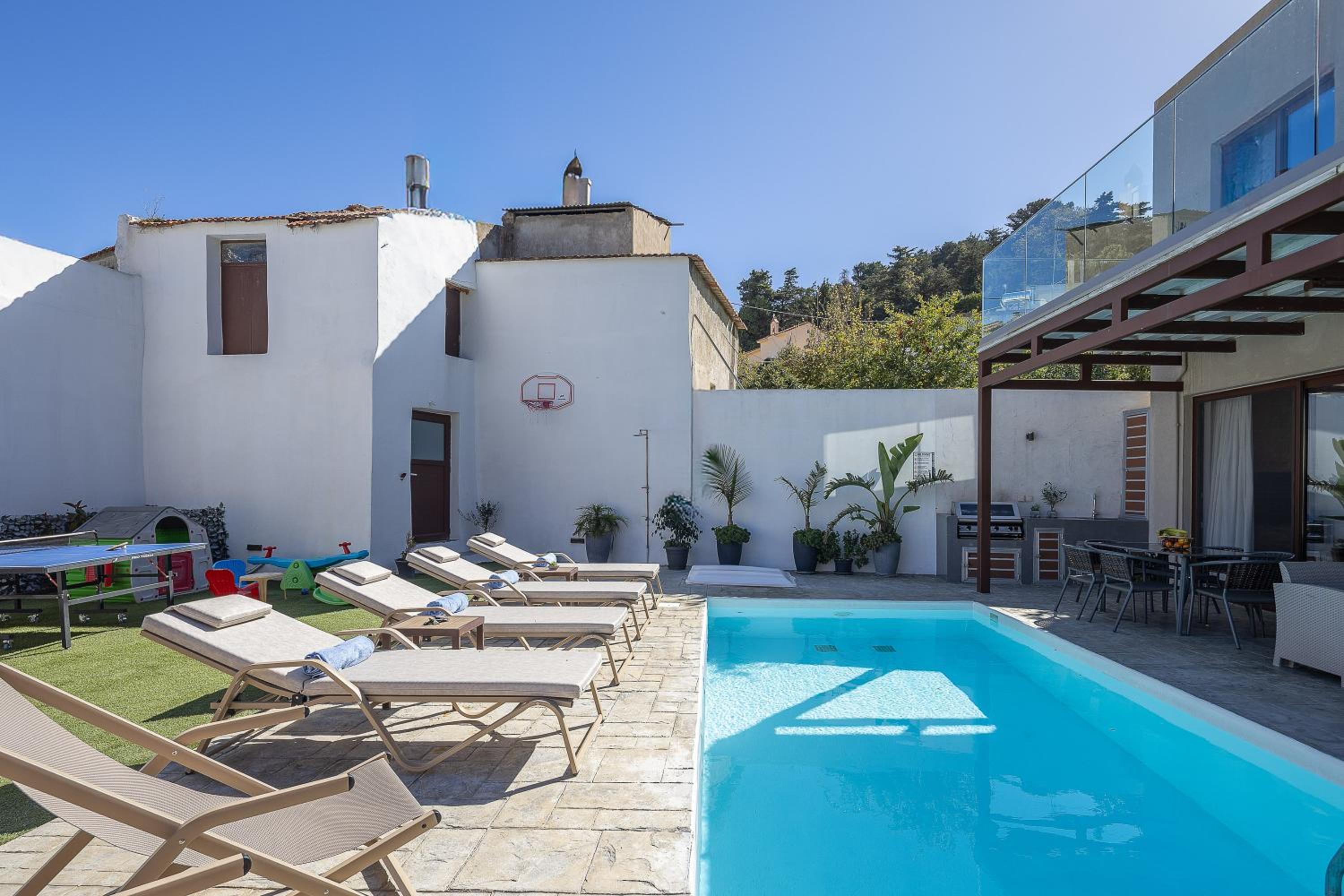 Villa Fotinou Heated Pool & Free Bikes awaits