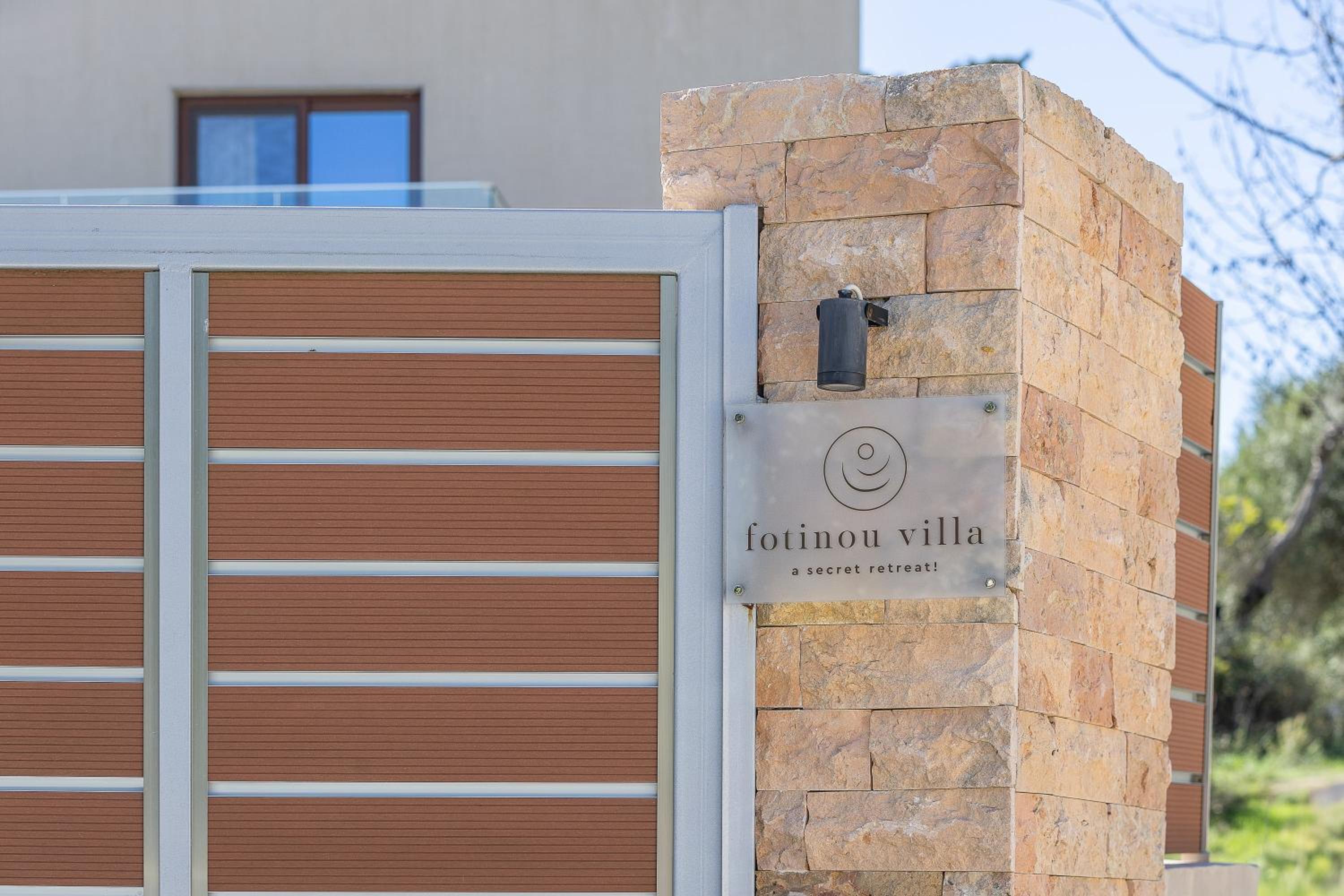 Villa Fotinou Heated Pool & Free Bikes awaits
