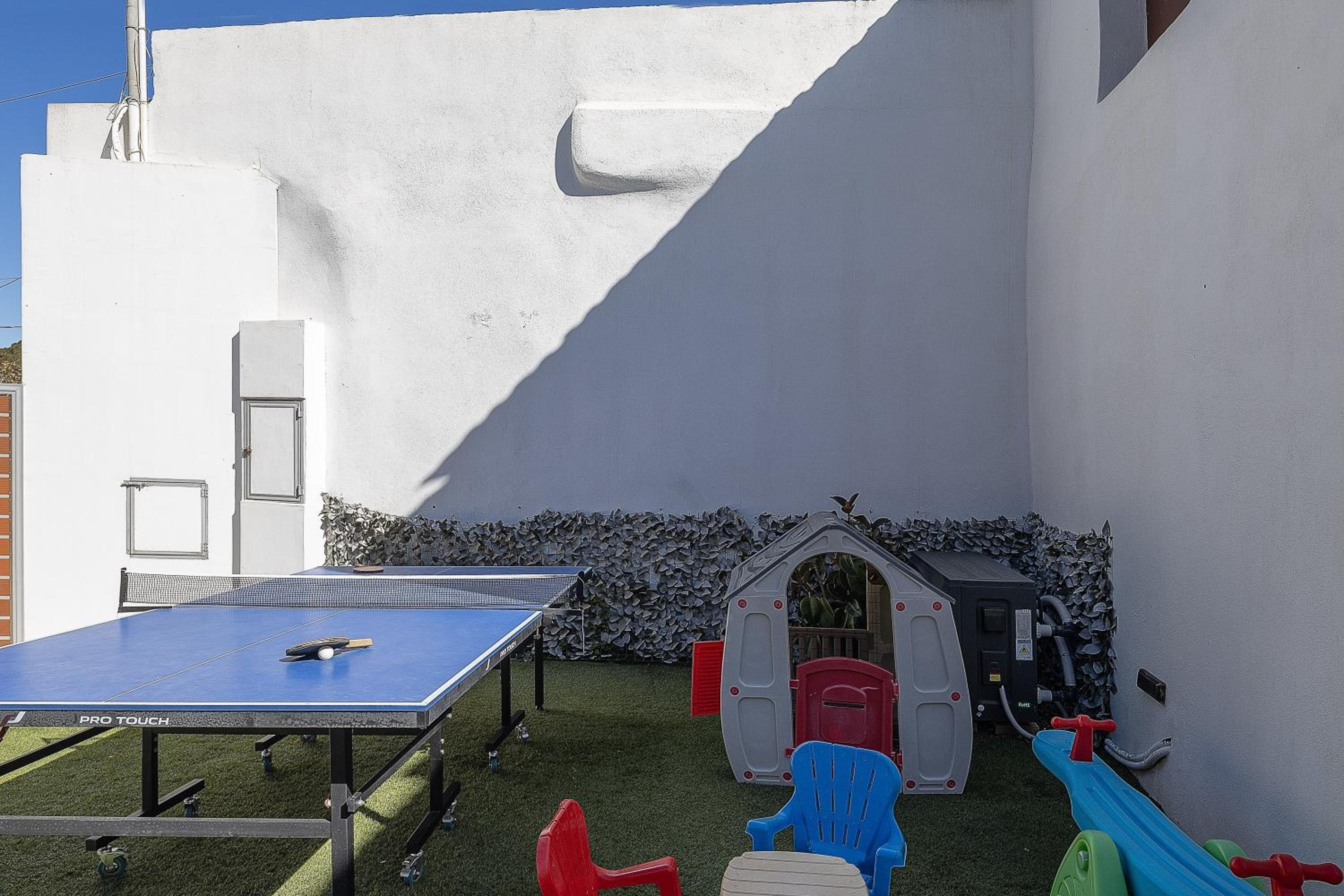 Villa Fotinou Heated Pool & Free Bikes awaits
