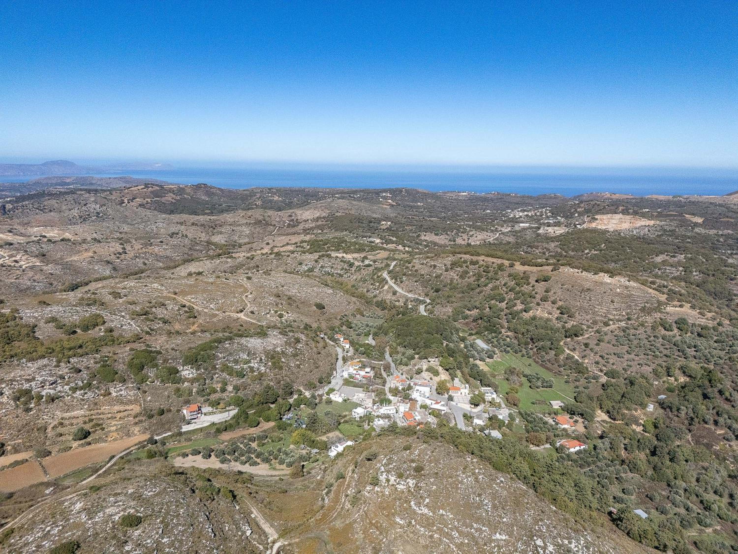 Villa Fotinou Heated Pool & Free Bikes awaits