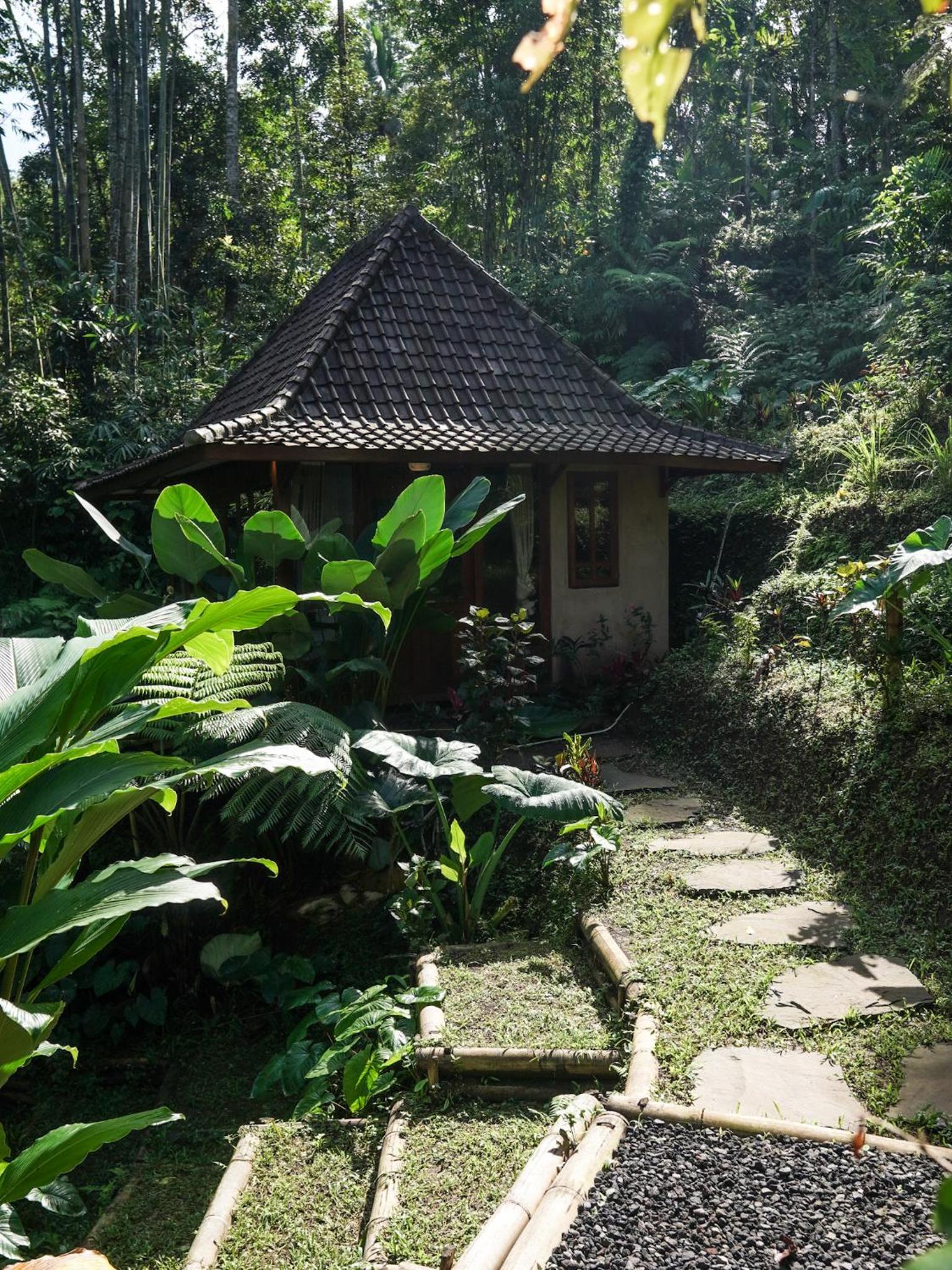 The Karu Cabins by AGATA