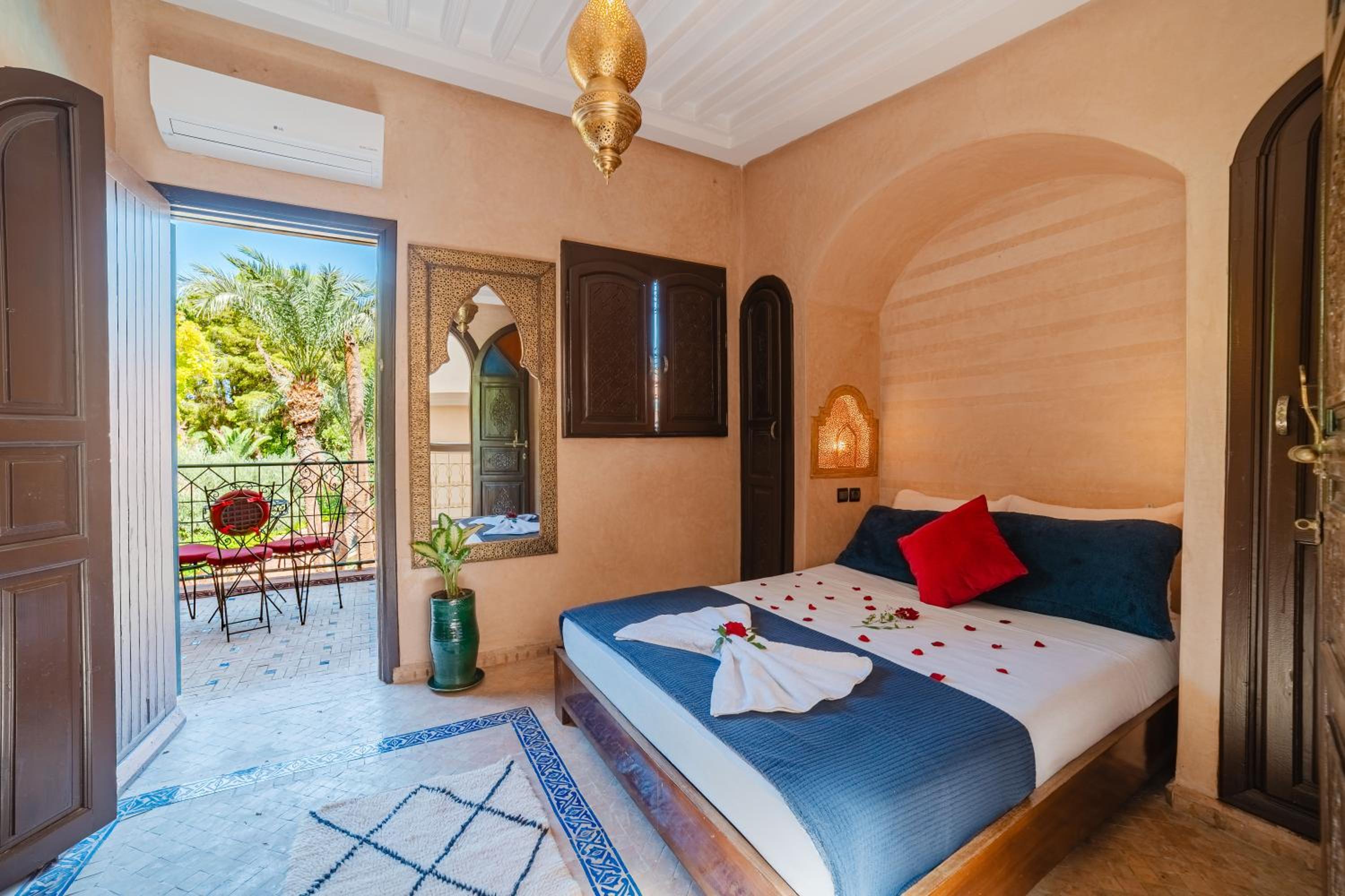 Riad Cozy Marrakech, Shared Pool with 3 Rooms