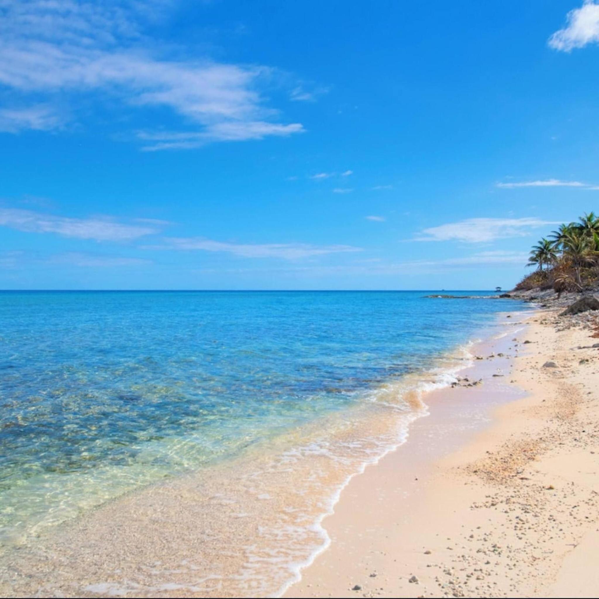 Oceanfront Residency luxury 2B2B ,1-6 person ,terrasse, beach access garden pool