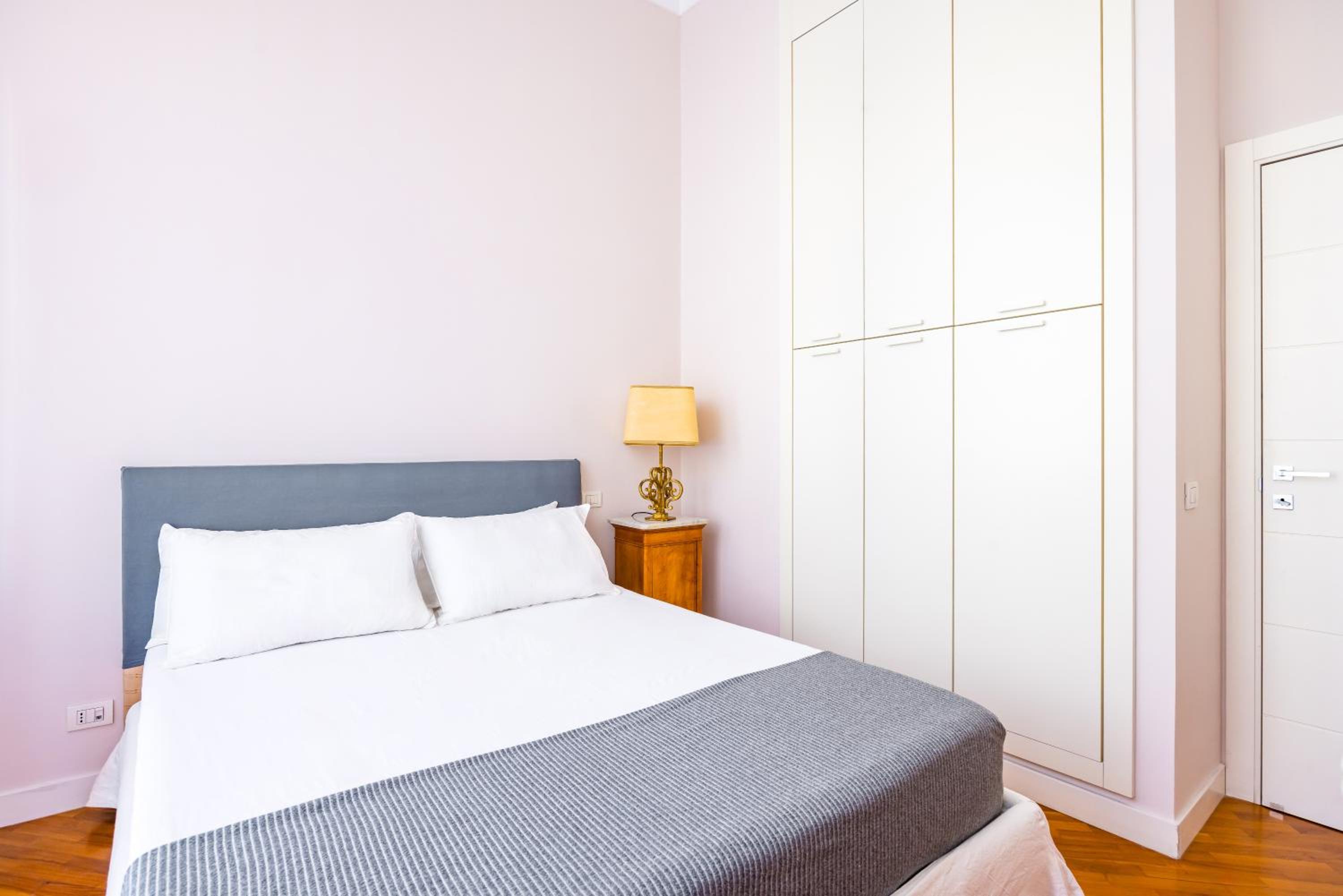 Harmony Elegant Apartment with Parking