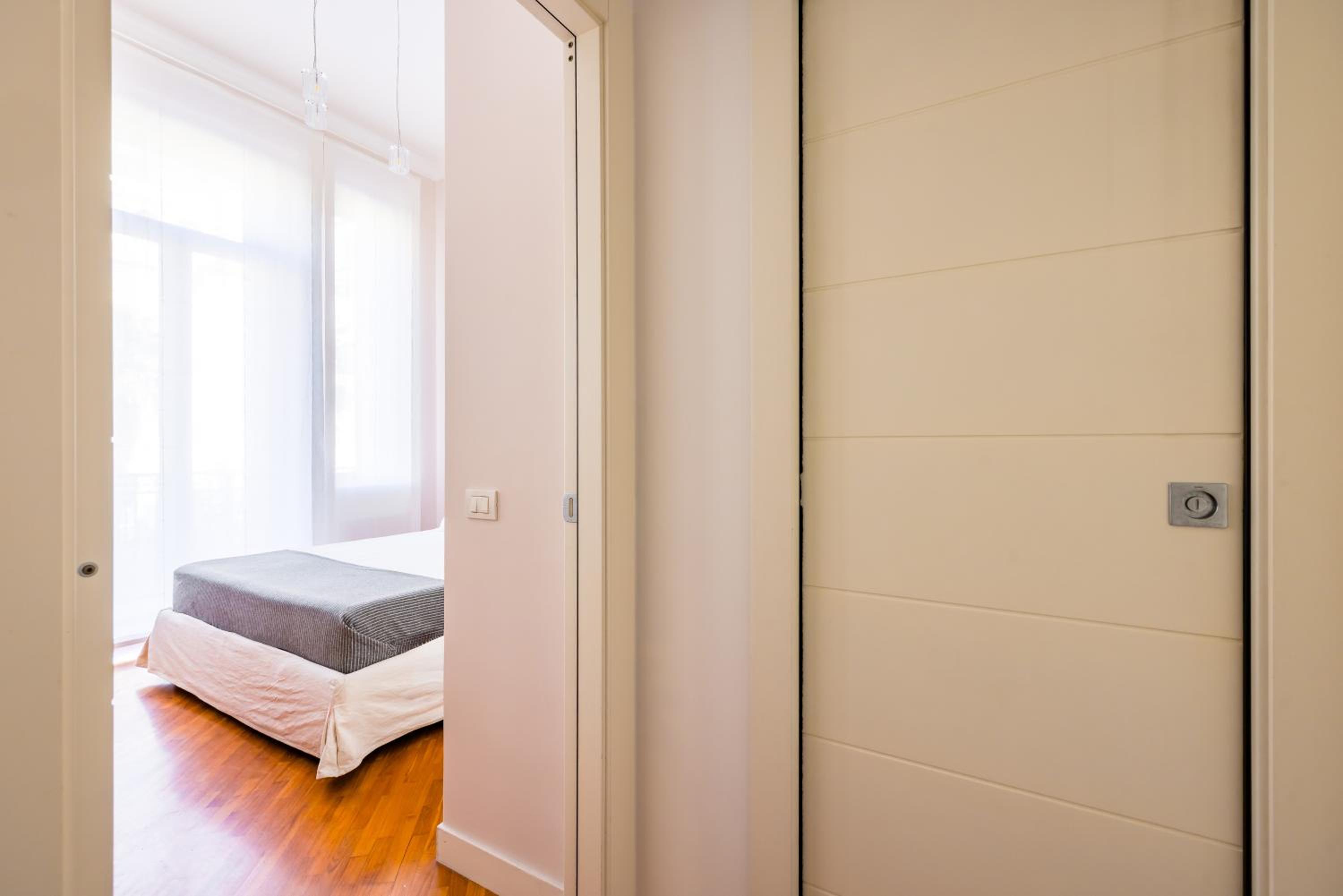 Harmony Elegant Apartment with Parking
