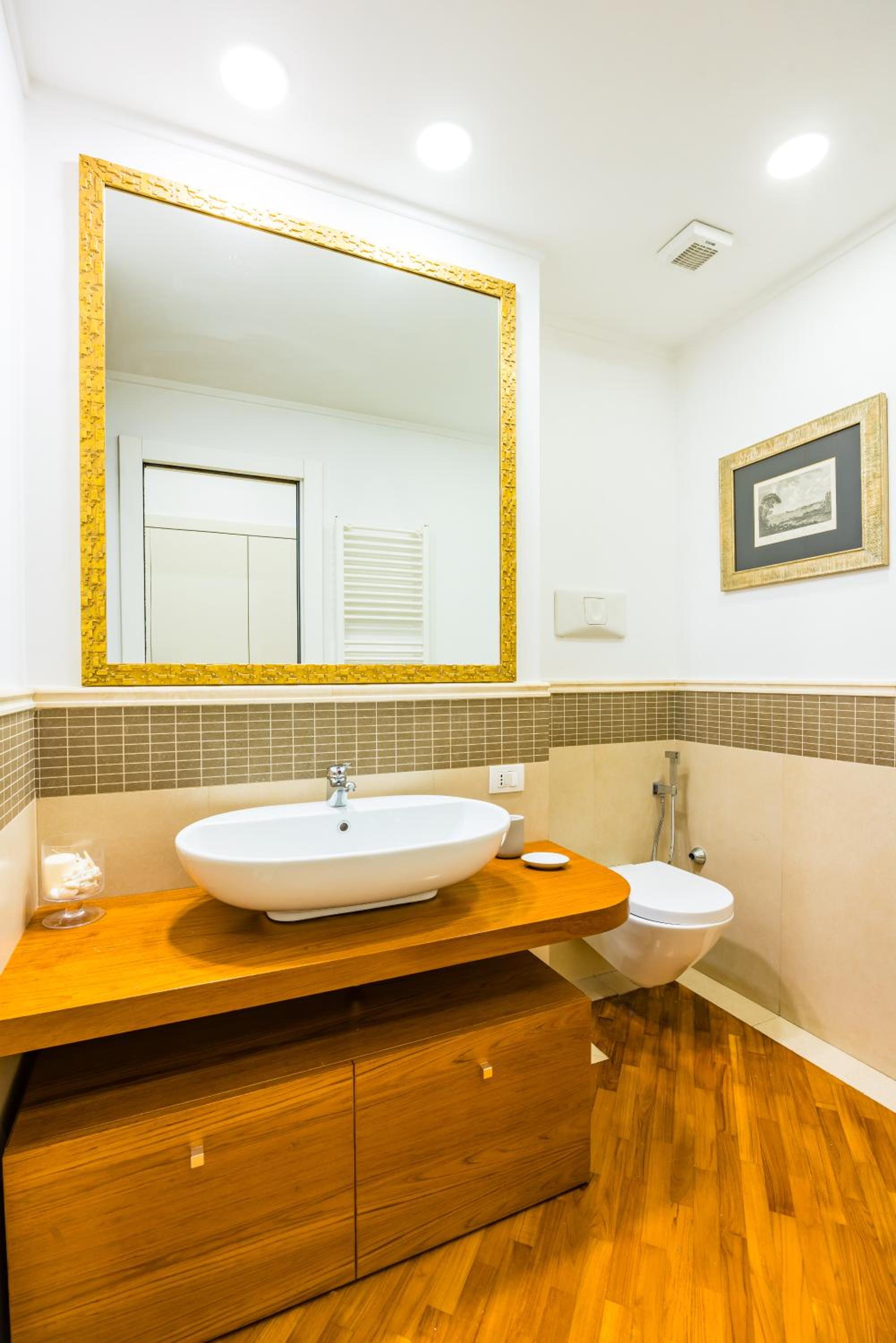 Harmony Elegant Apartment with Parking