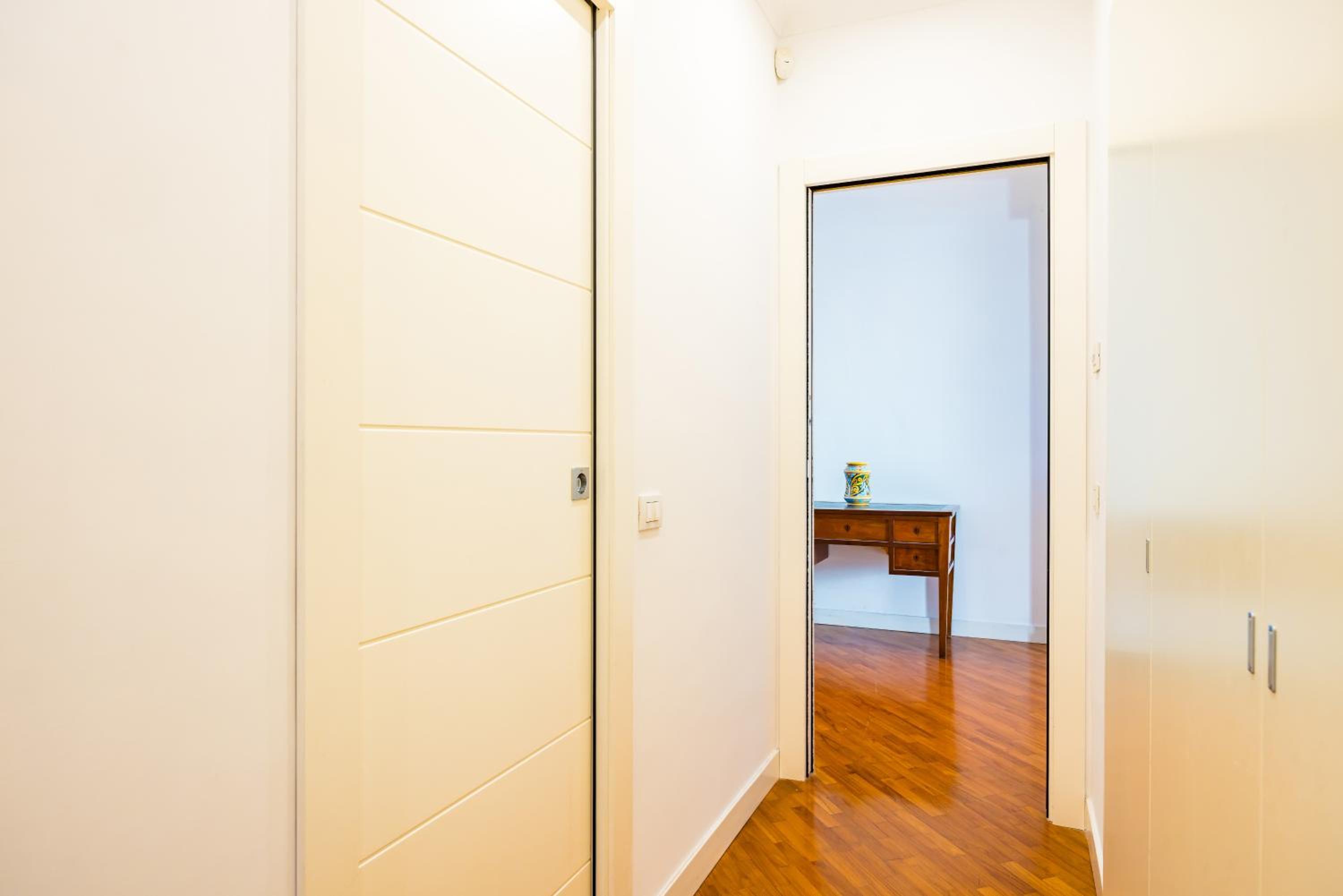 Harmony Elegant Apartment with Parking