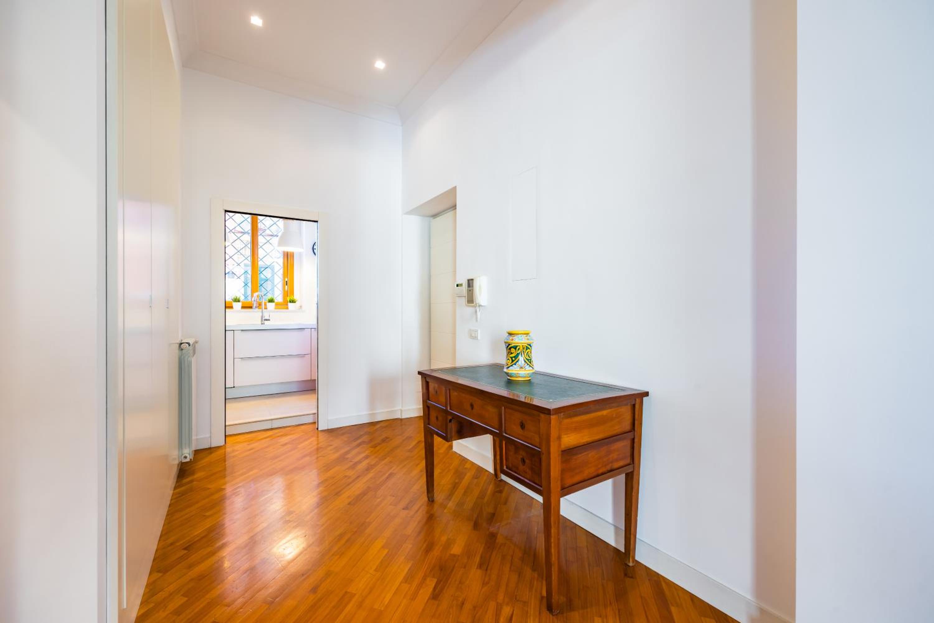 Harmony Elegant Apartment with Parking