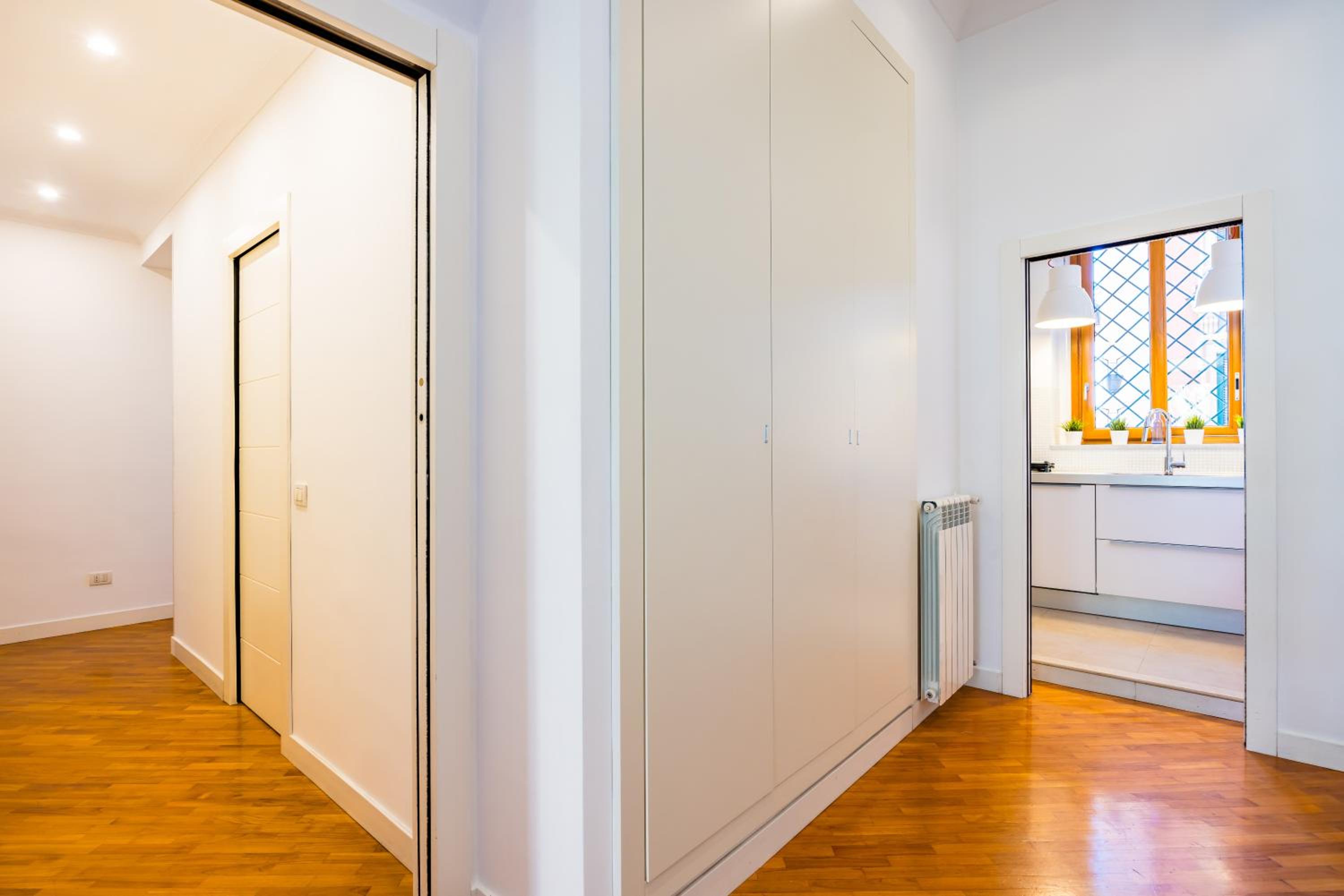 Harmony Elegant Apartment with Parking