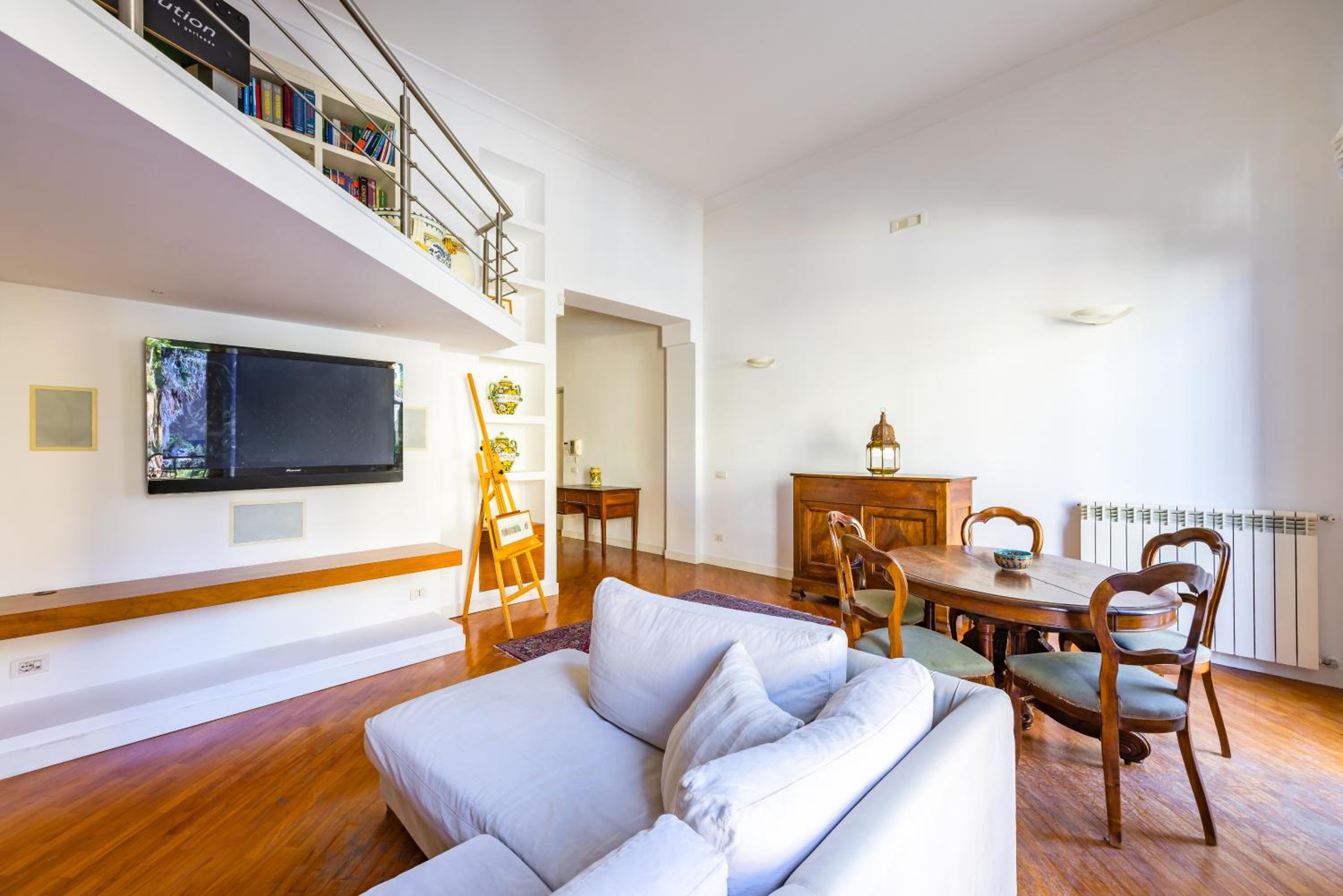 Harmony Elegant Apartment with Parking