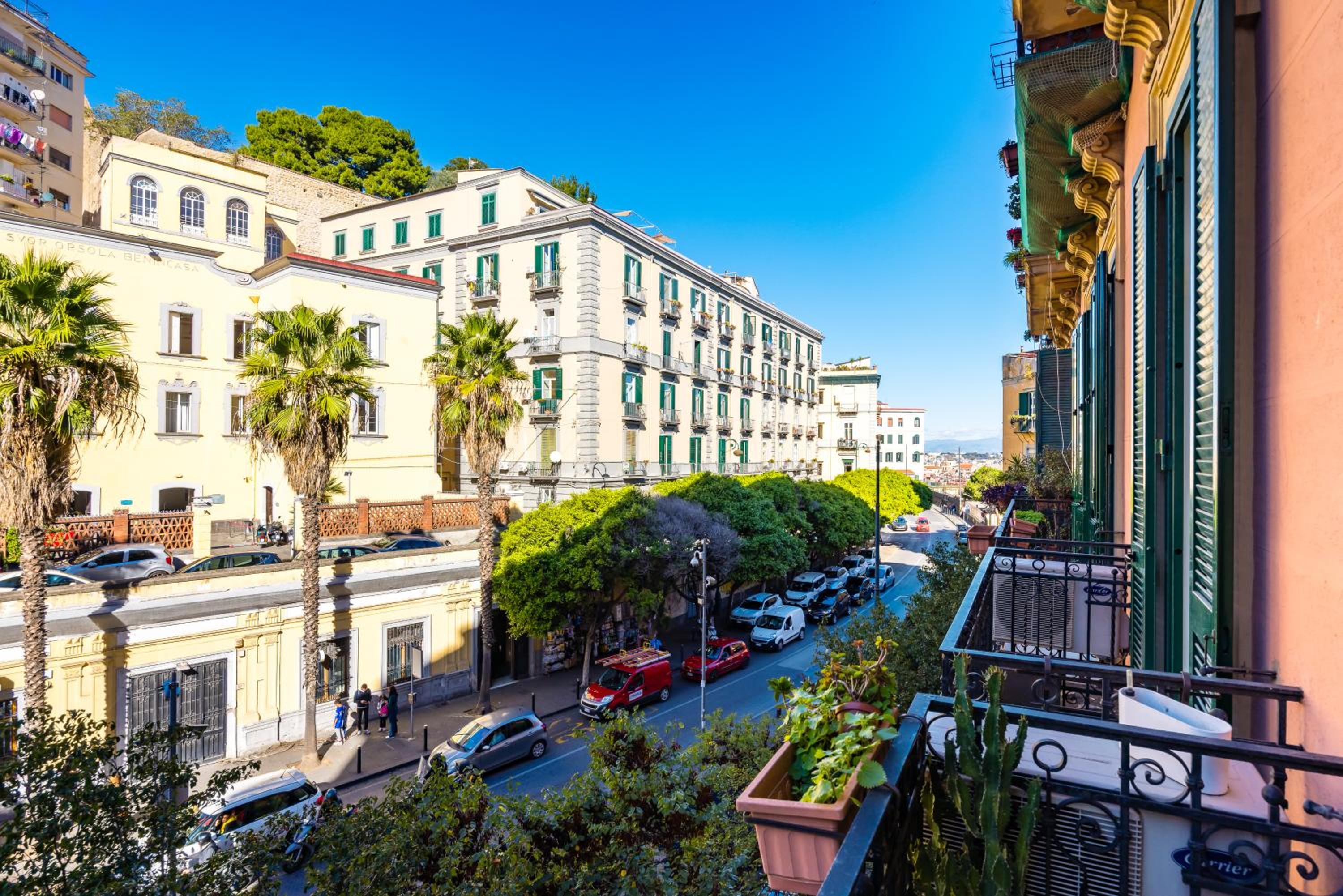 Harmony Elegant Apartment with Parking
