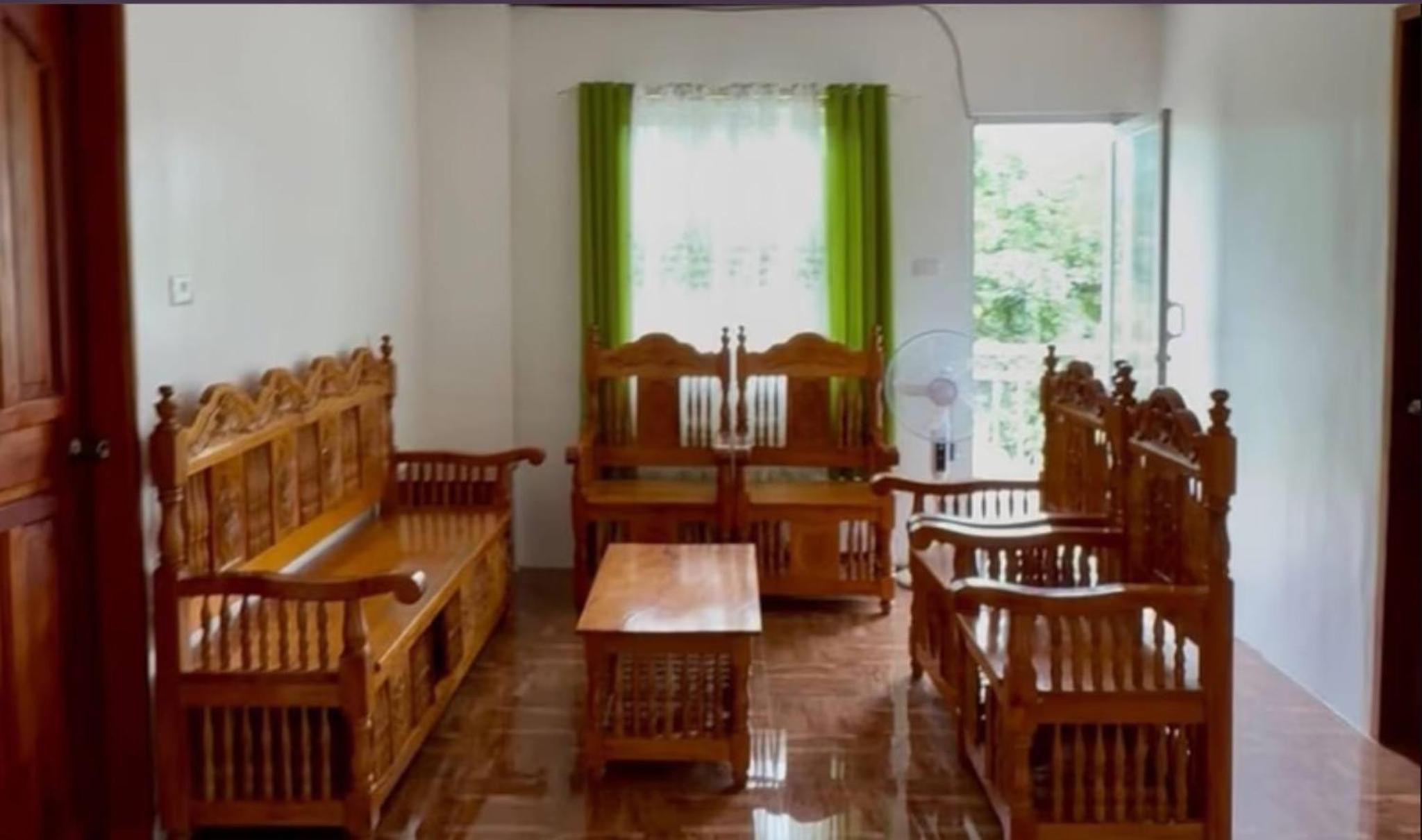 The Meadow View House
