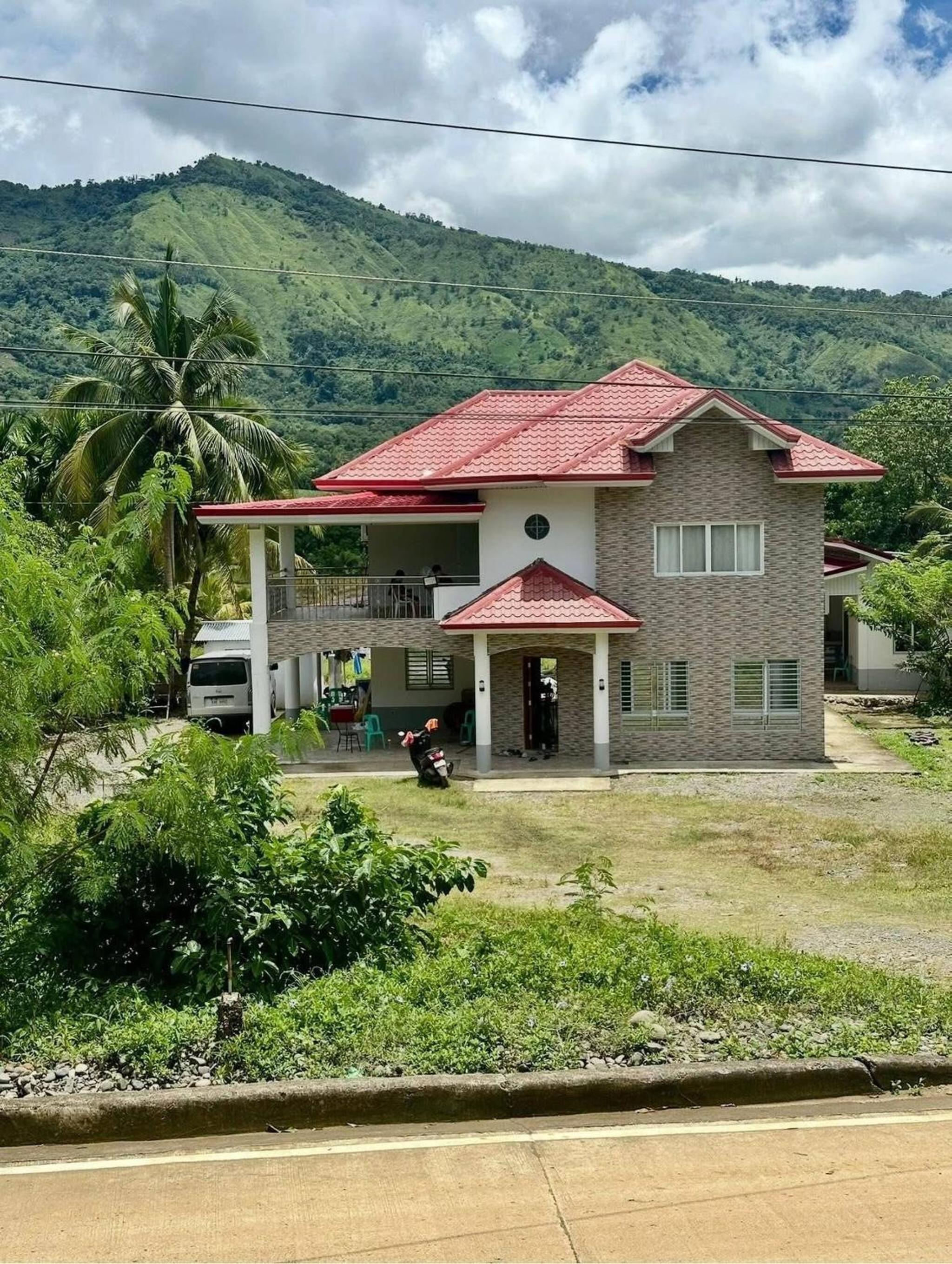 The Meadow View House