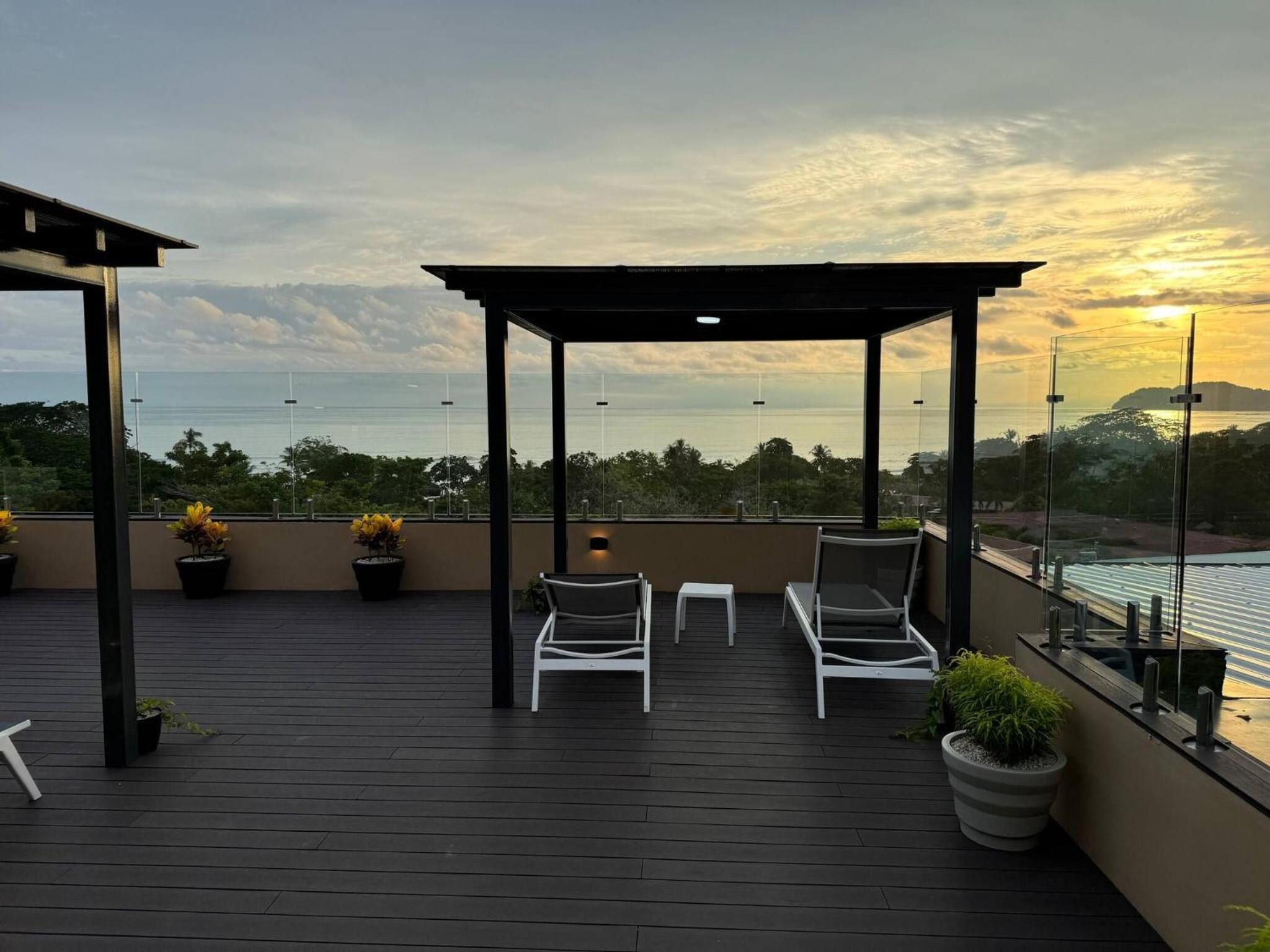 Modern Haven with Forest Views and Ocean Breeze
