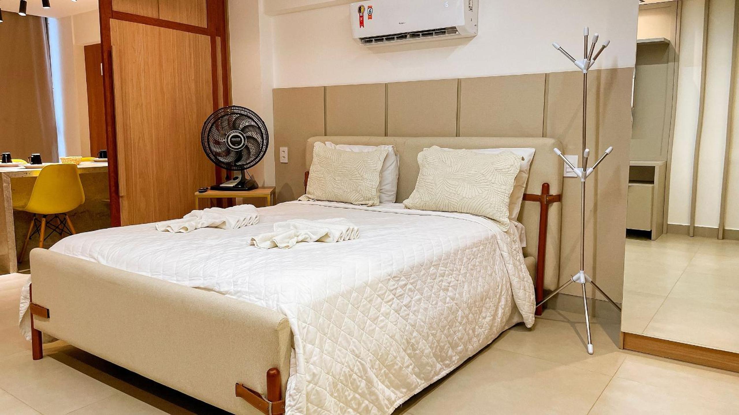 Flat FM20 Cabo Branco Light III - By Almare