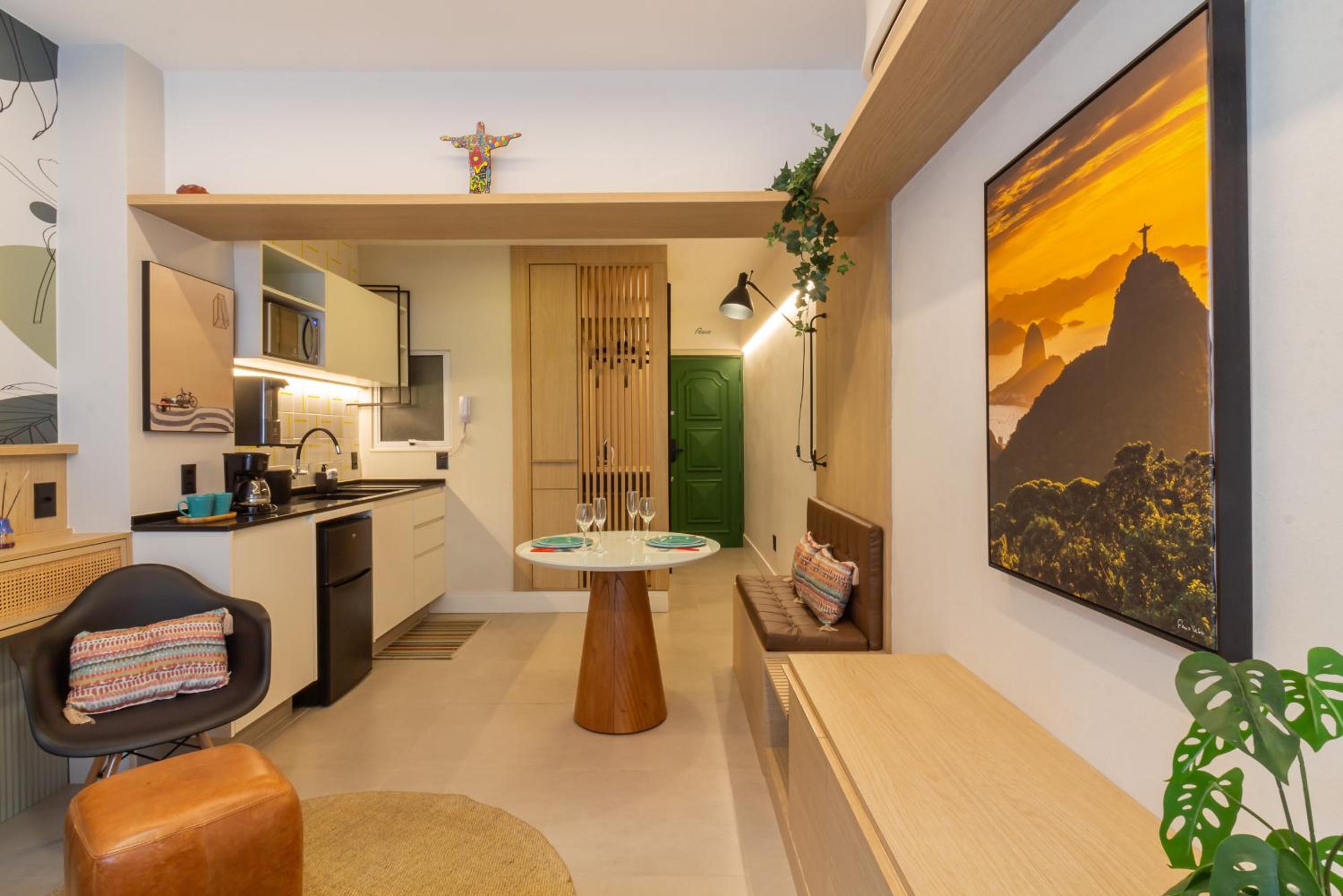 Incrivel Studio em Copacabana - CR703