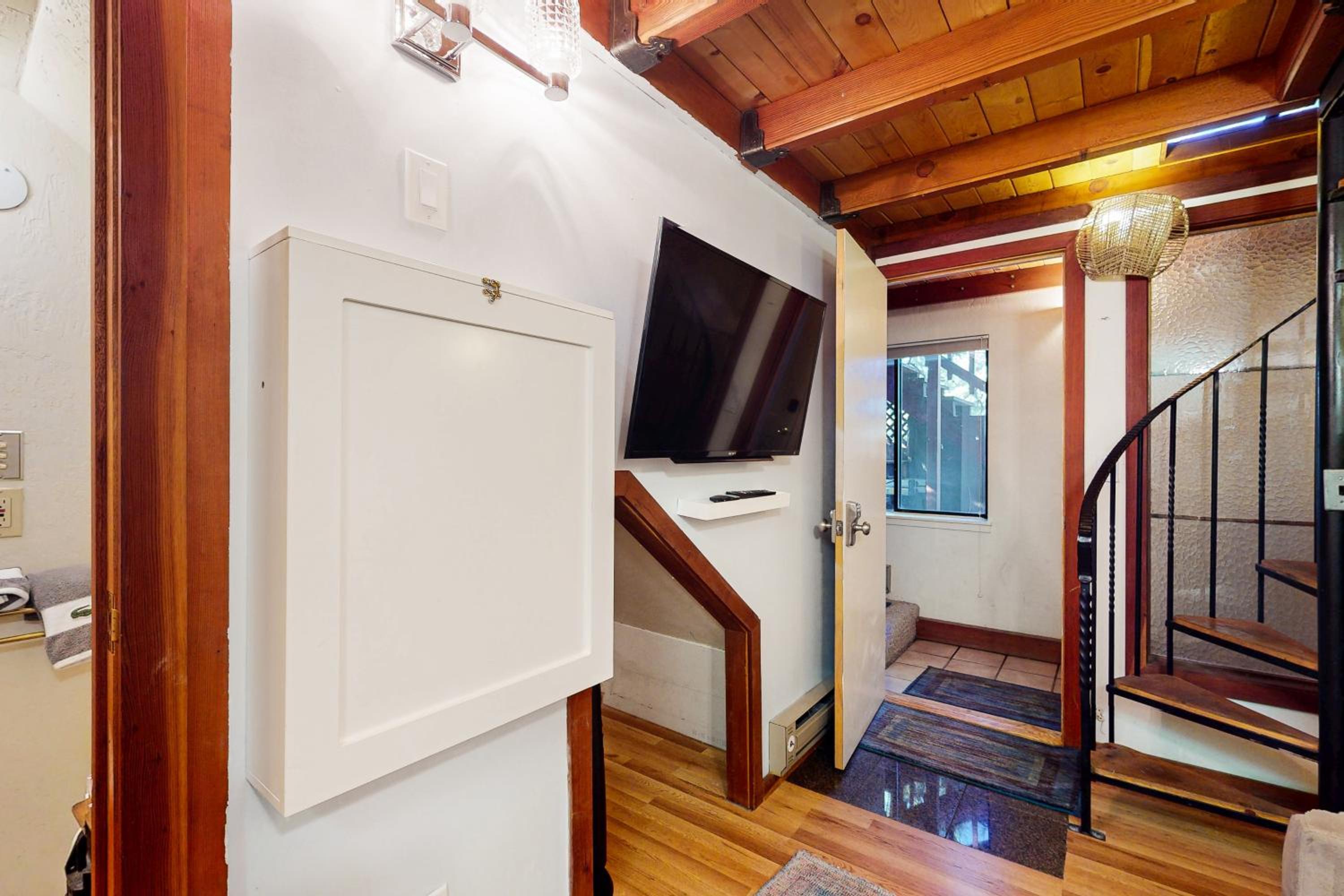 Dog-Friendly Retreat with Lake Views in Kings Beach