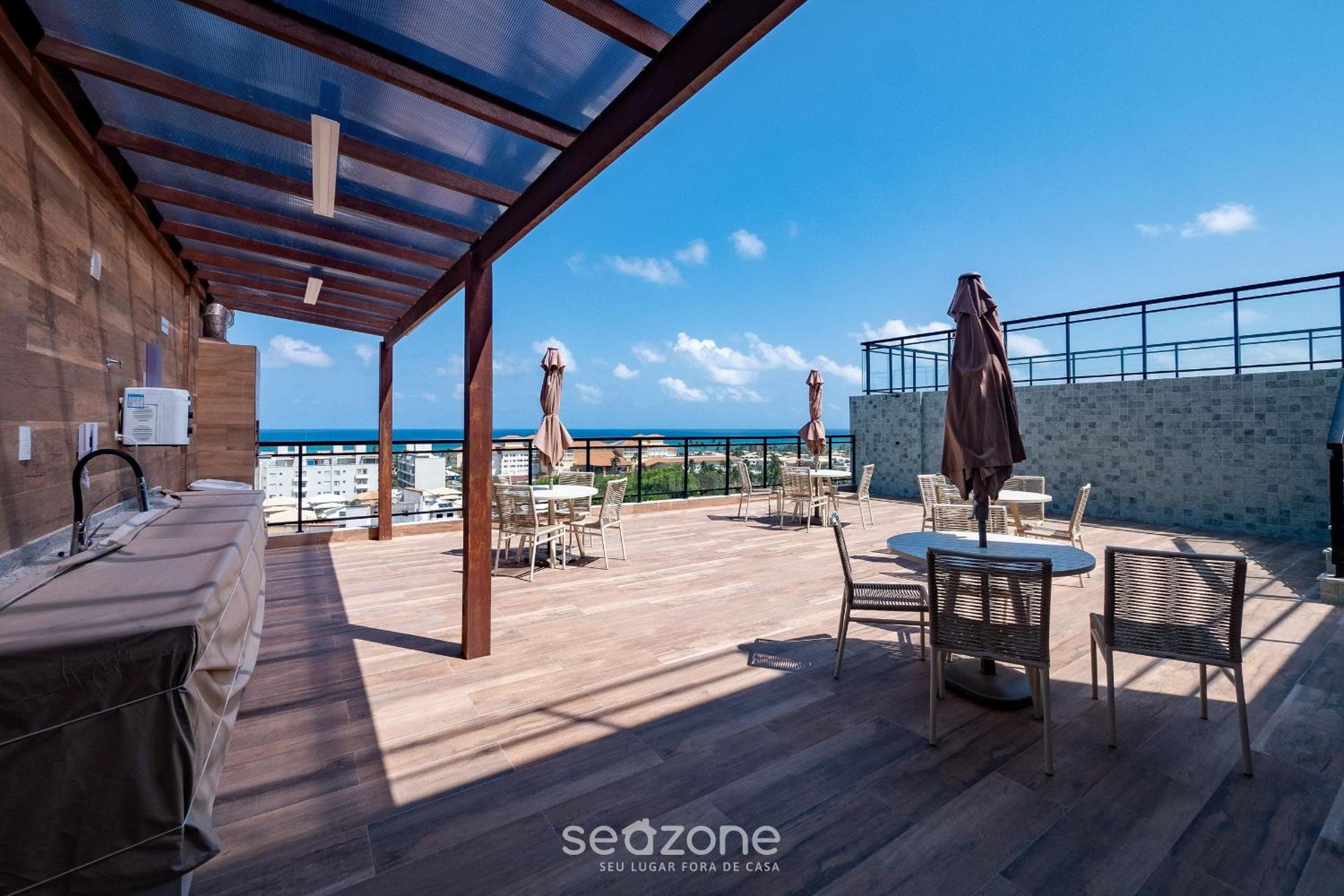 Fully equipped apartments in a building with a pool and gym, 280m from the beach - CLFs