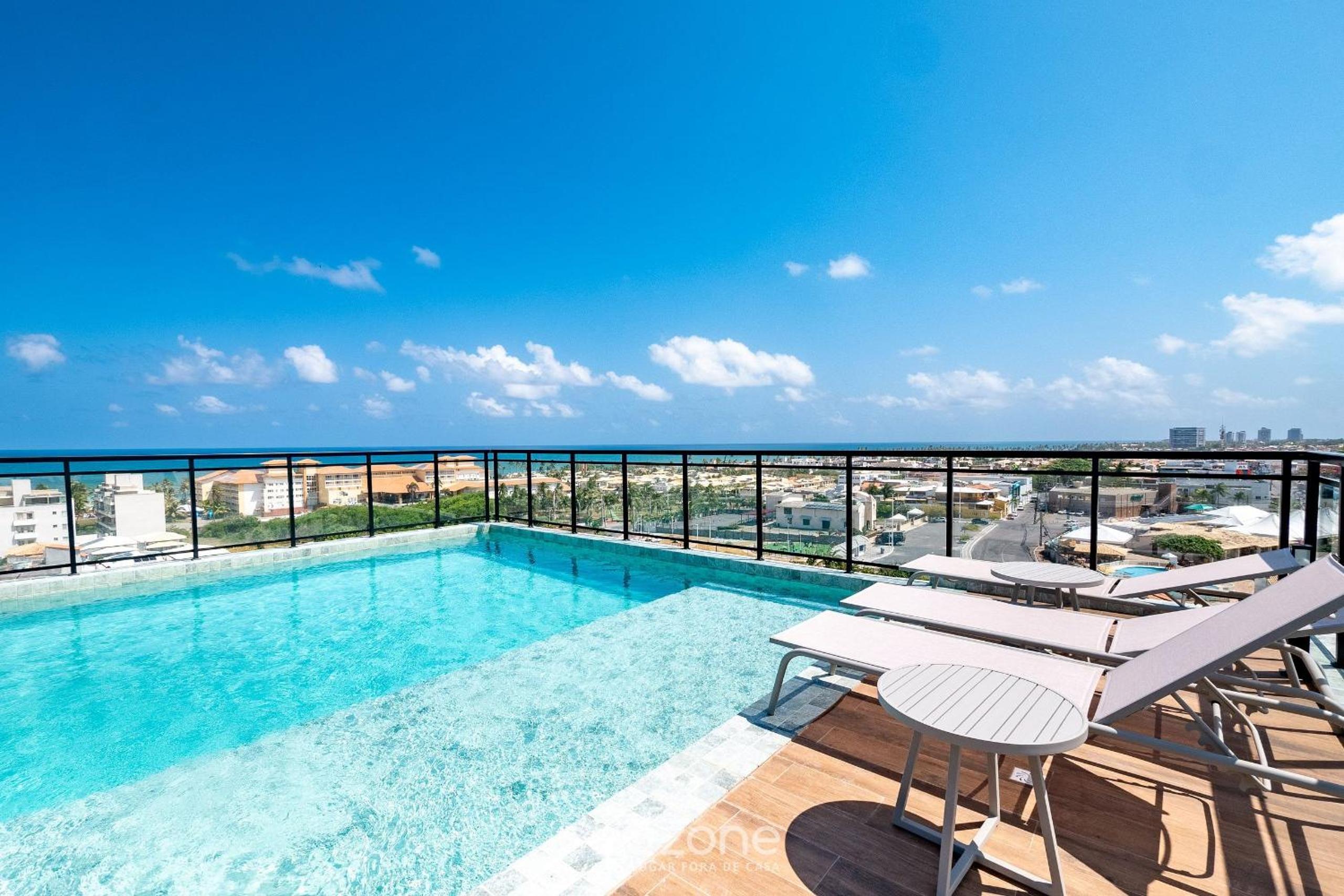 Fully equipped apartments in a building with a pool and gym, 280m from the beach - CLFs