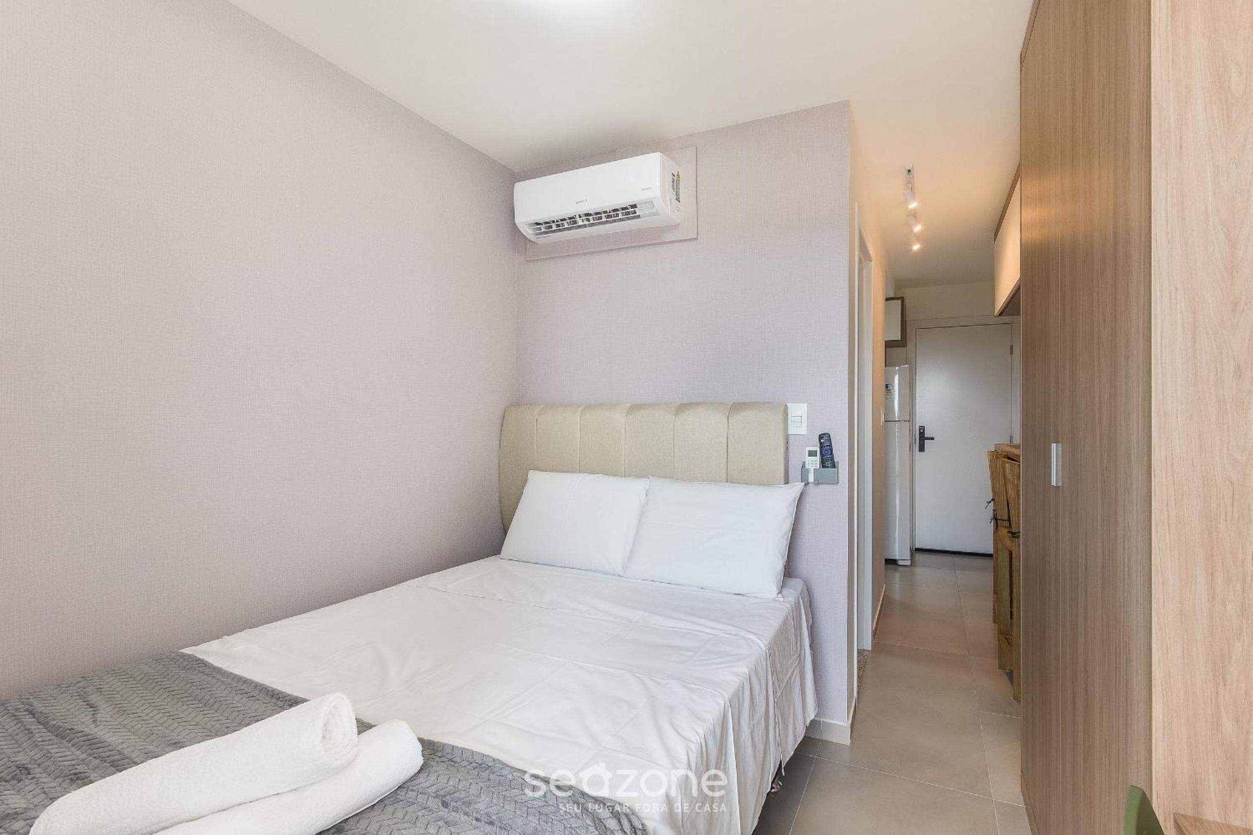 Fully equipped apartments in a building with a pool and gym, 280m from the beach - CLFs