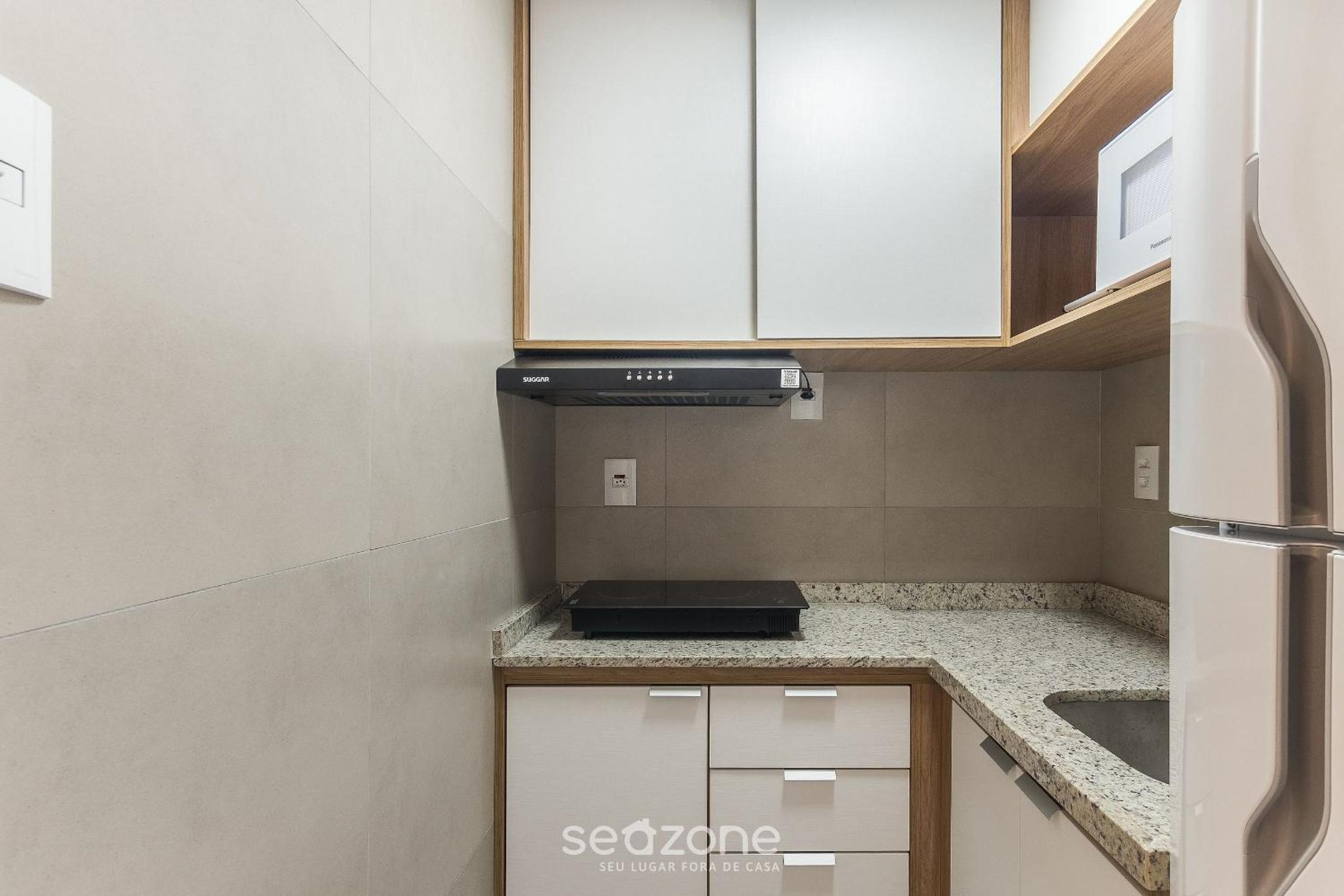 Fully equipped apartments in a building with a pool and gym, 280m from the beach - CLFs