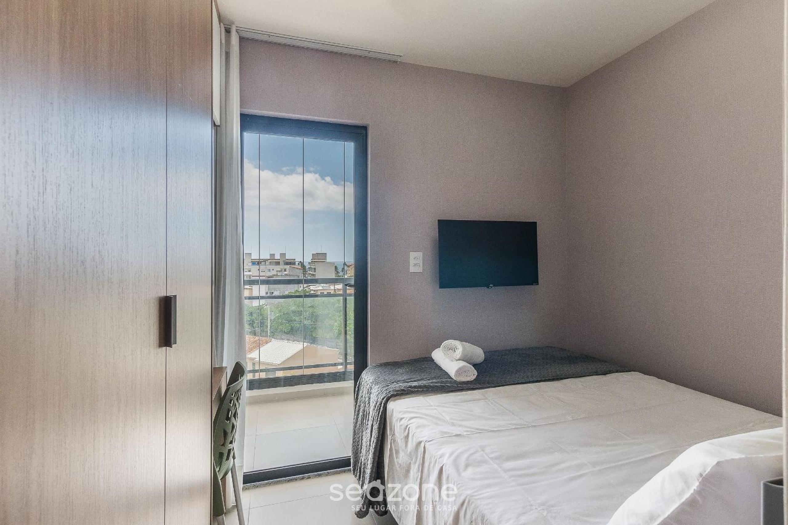 Fully equipped apartments in a building with a pool and gym, 280m from the beach - CLFs