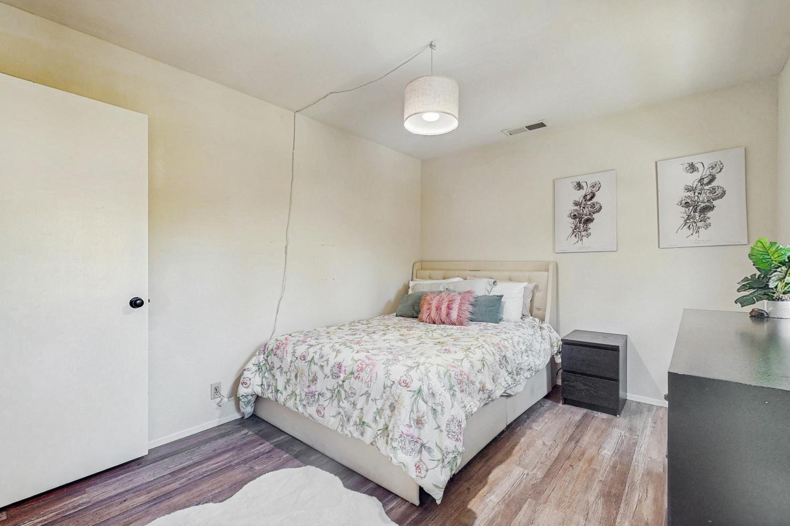 4BR Home Near Yosemite with Pool Table