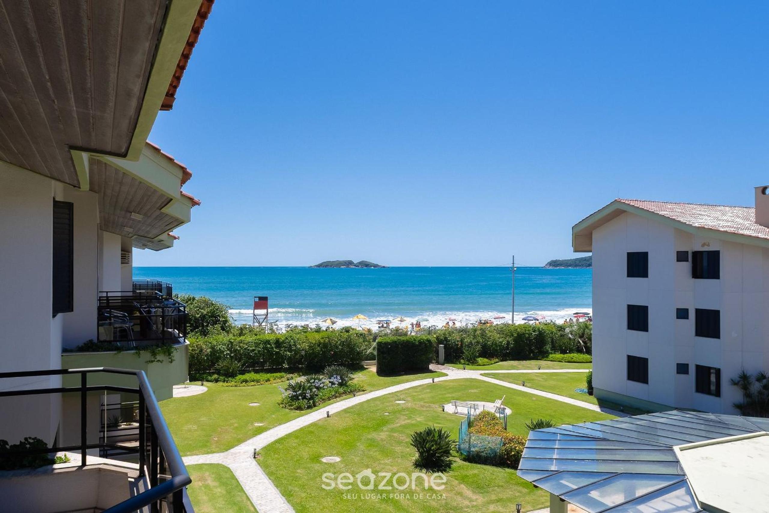 Apartment with View of Ingleses Beach CPD0306